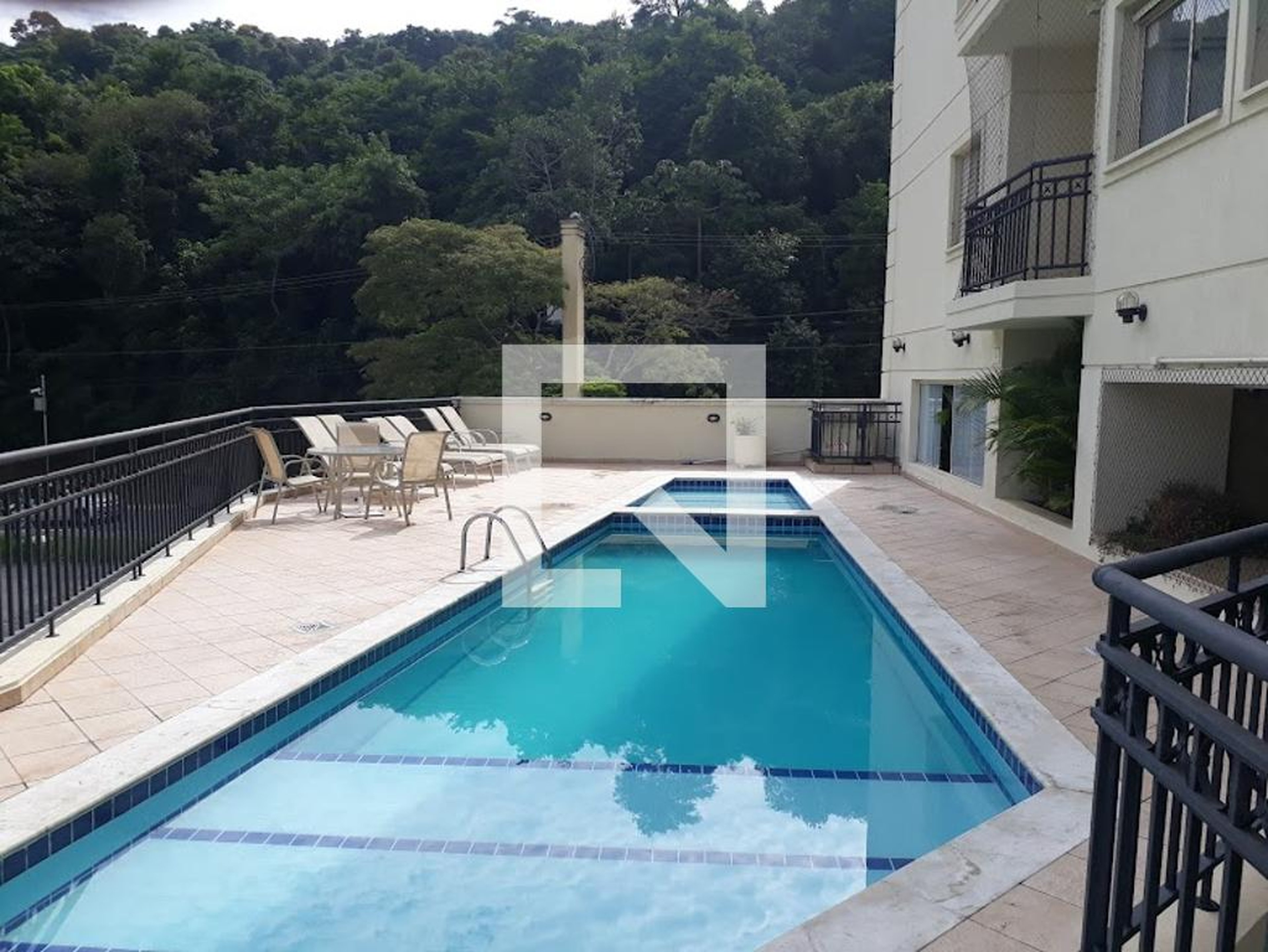 Piscina - Edifício Marte