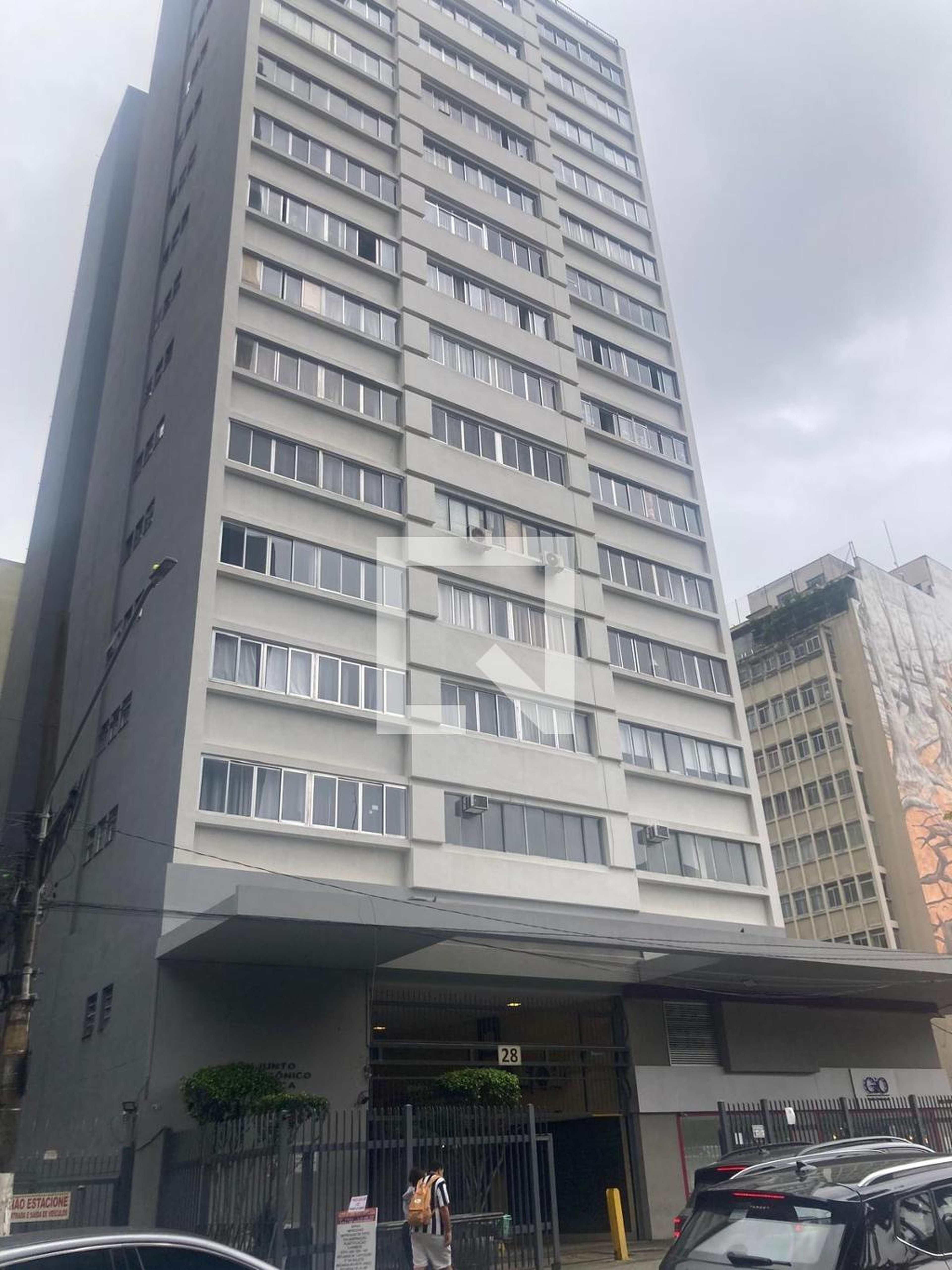 Fachada Condomínio em Alameda Ribeirão Preto, 26