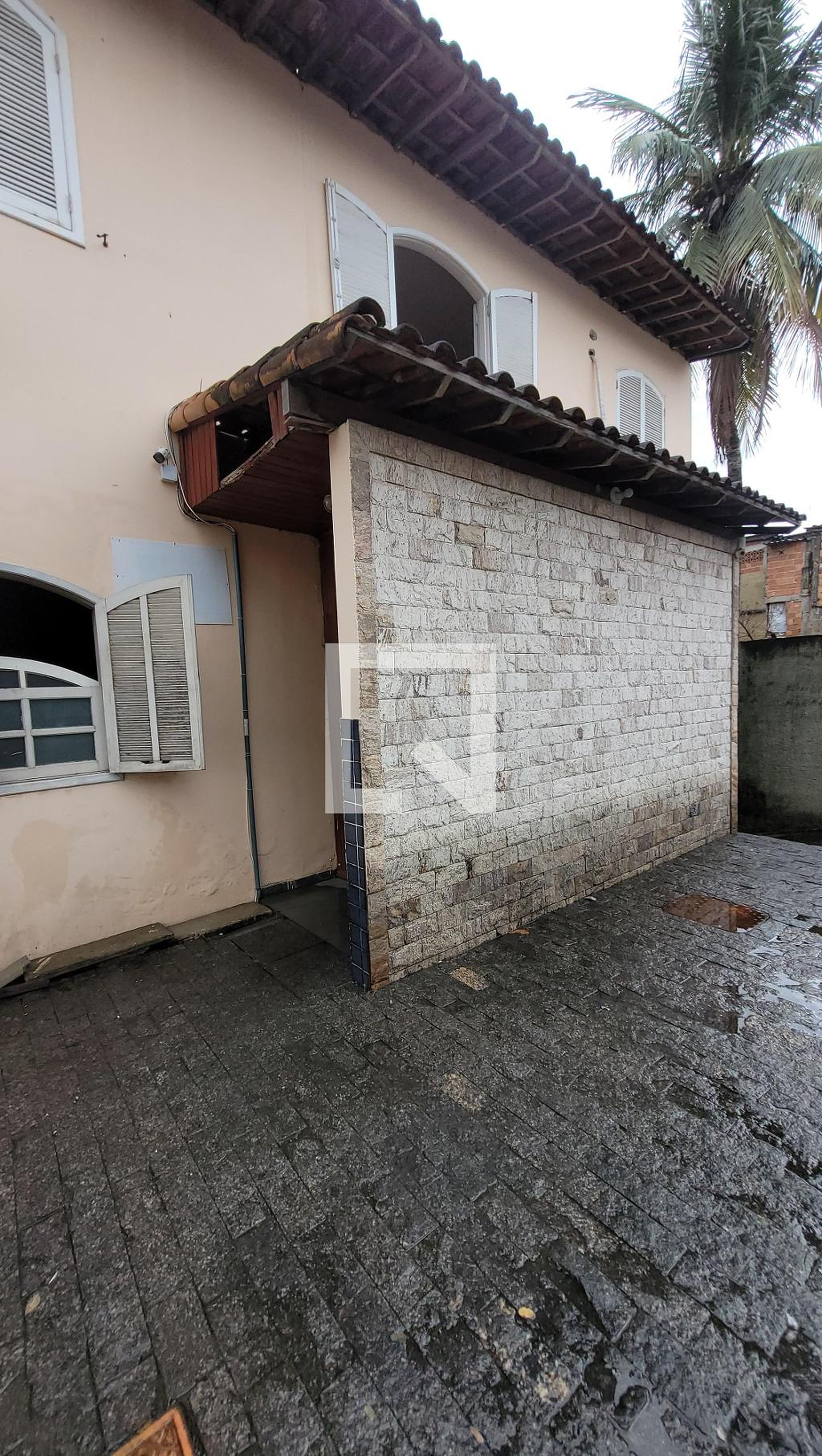 Fachada Condomínio em Rua José de Queiros, 333