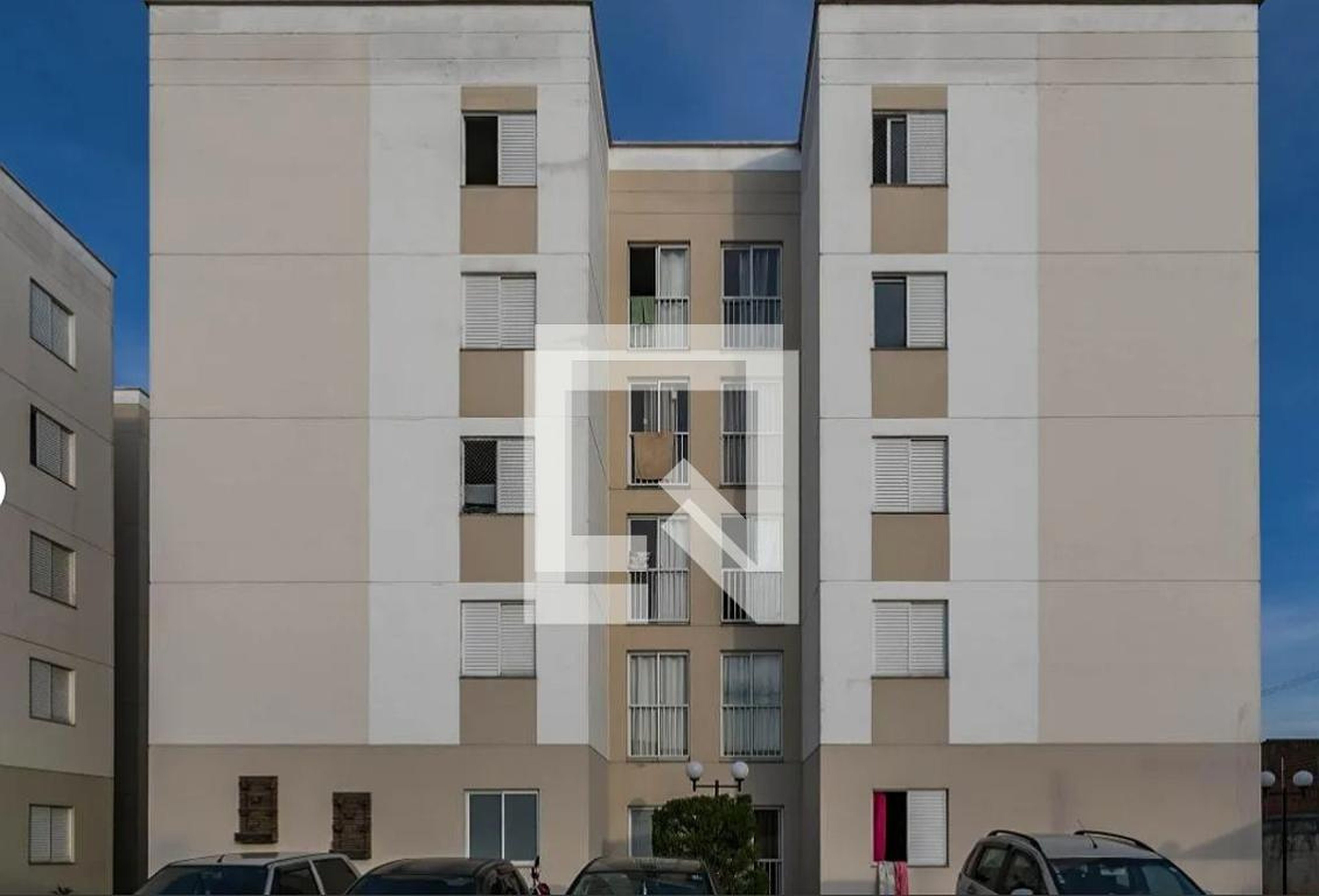 Fachada Residencial Akenathon