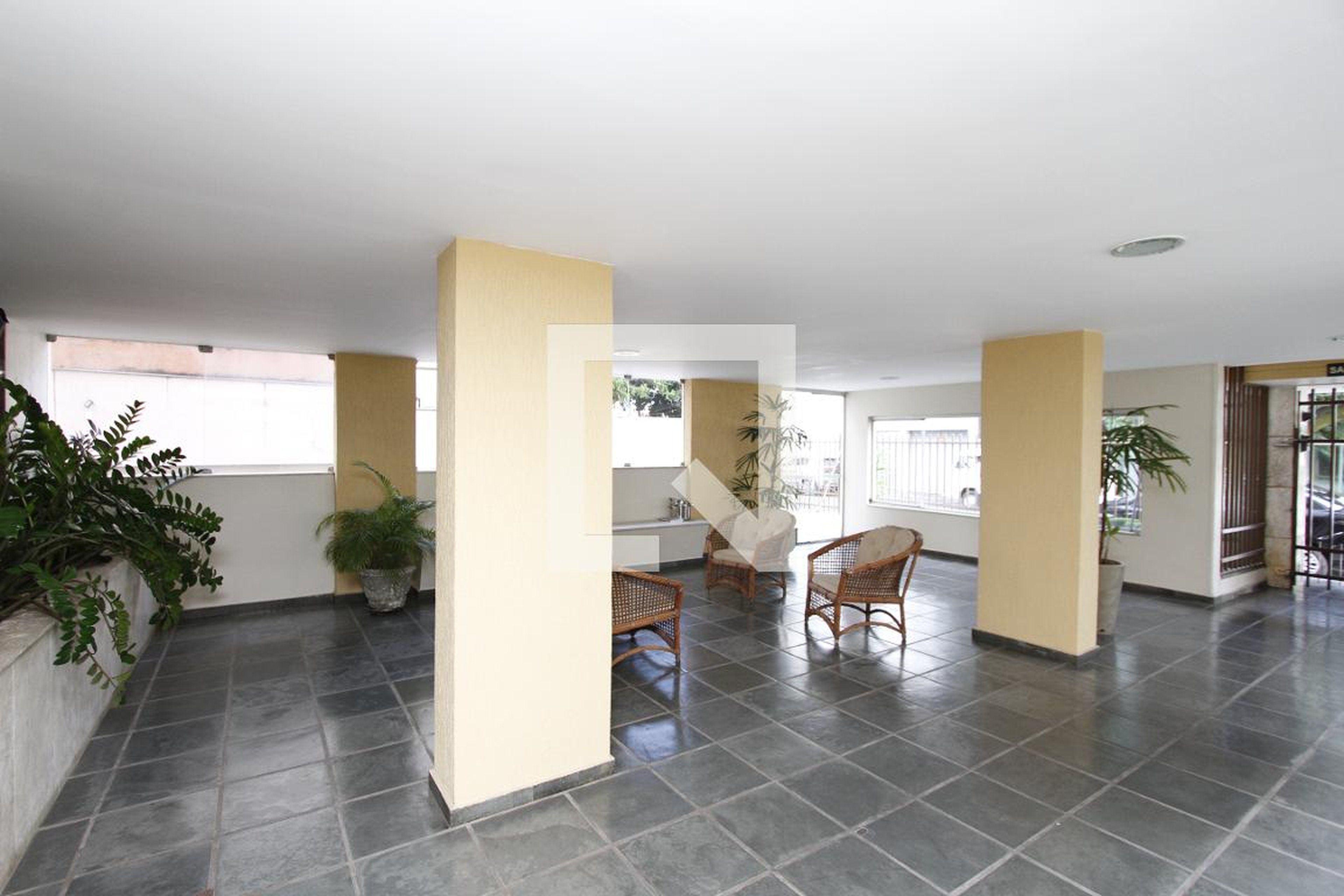 Hall - Edifício Agueda Lutterbach