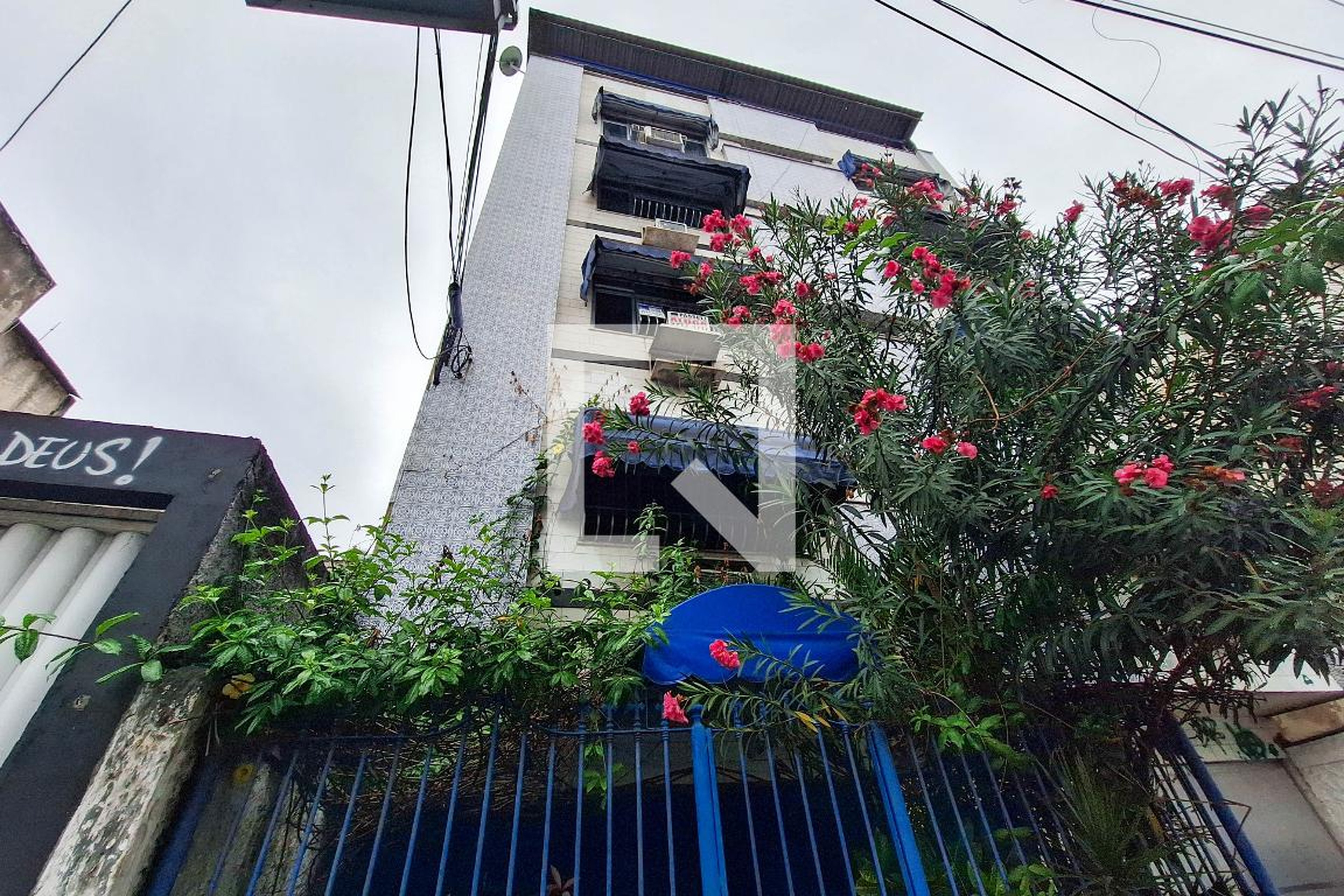 Fachada Condomínio em Rua Doutor Pio Borges, 2940