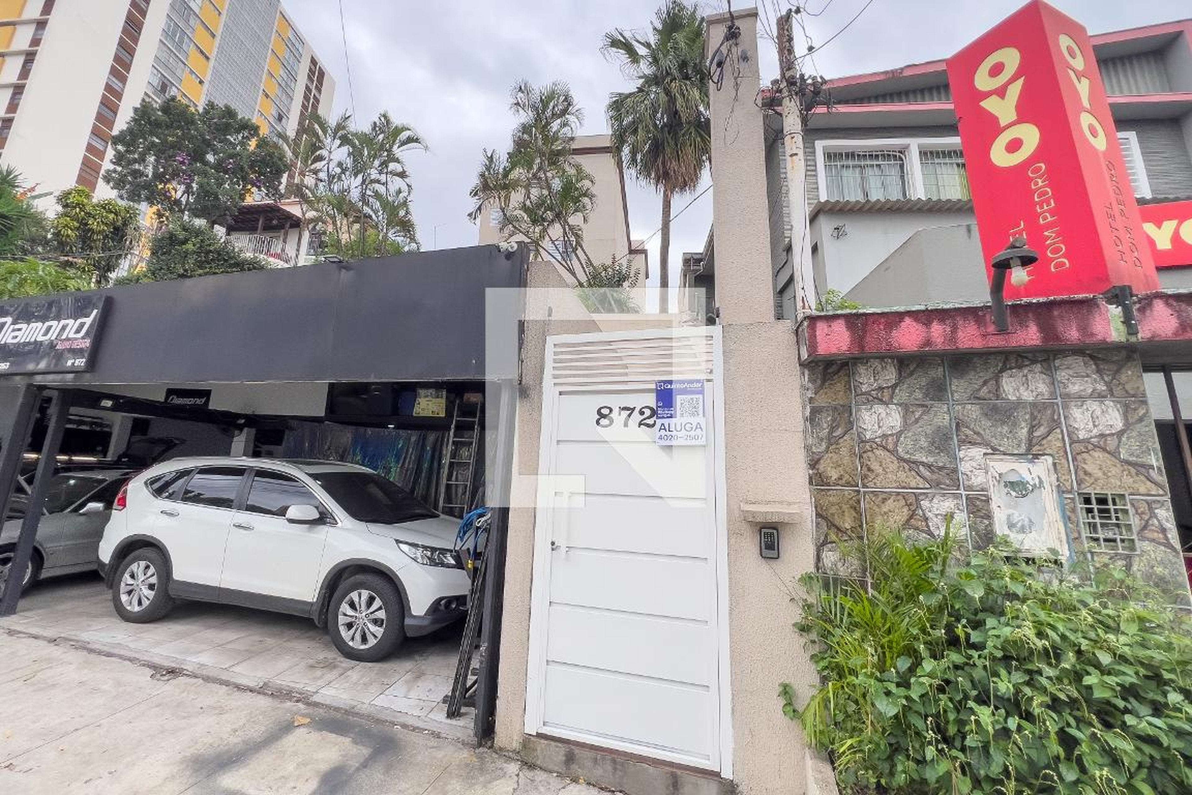 Fachada Condomínio em Avenida Dom Pedro I, 872