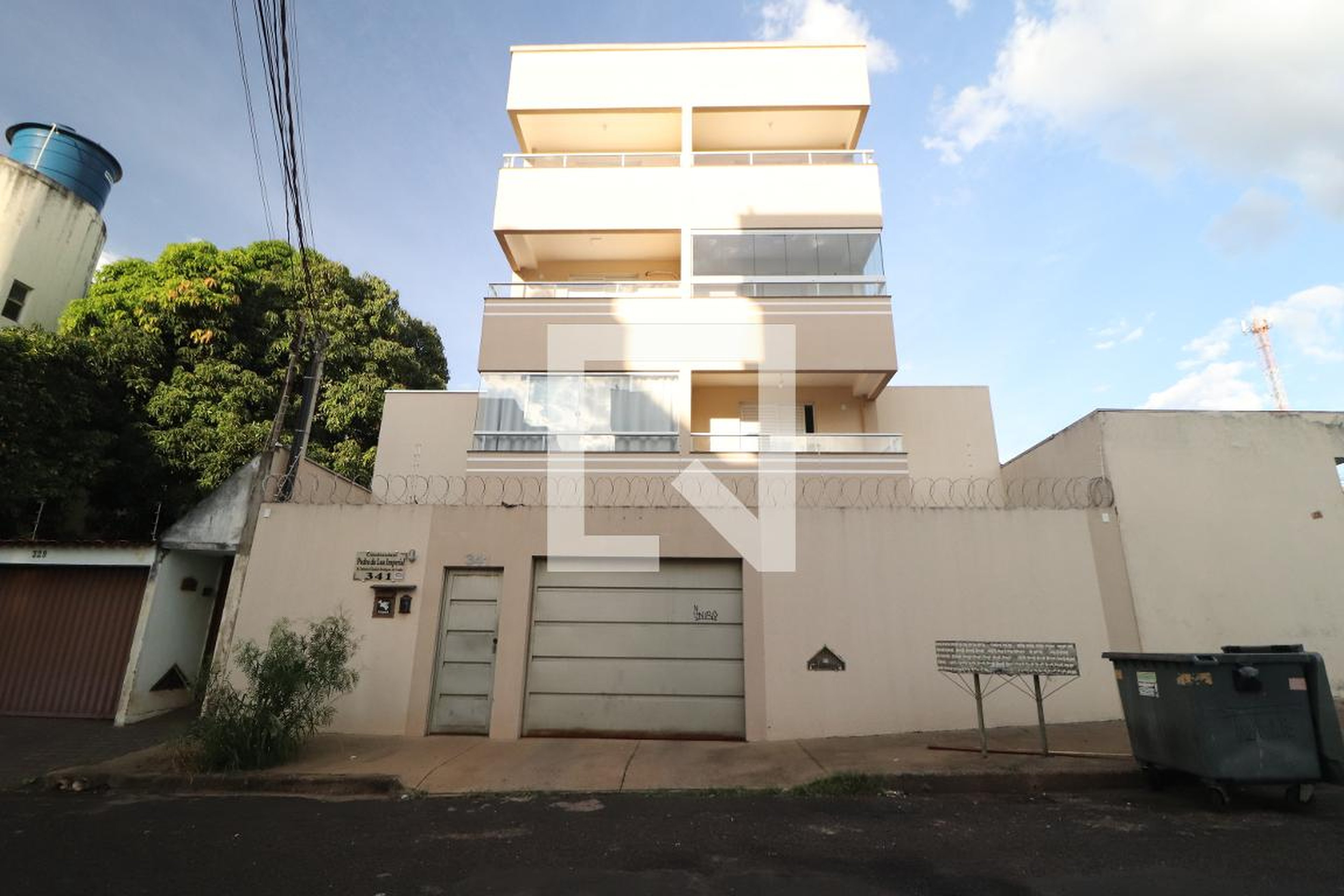 Fachada Edifício Pedra da Lua Imperial