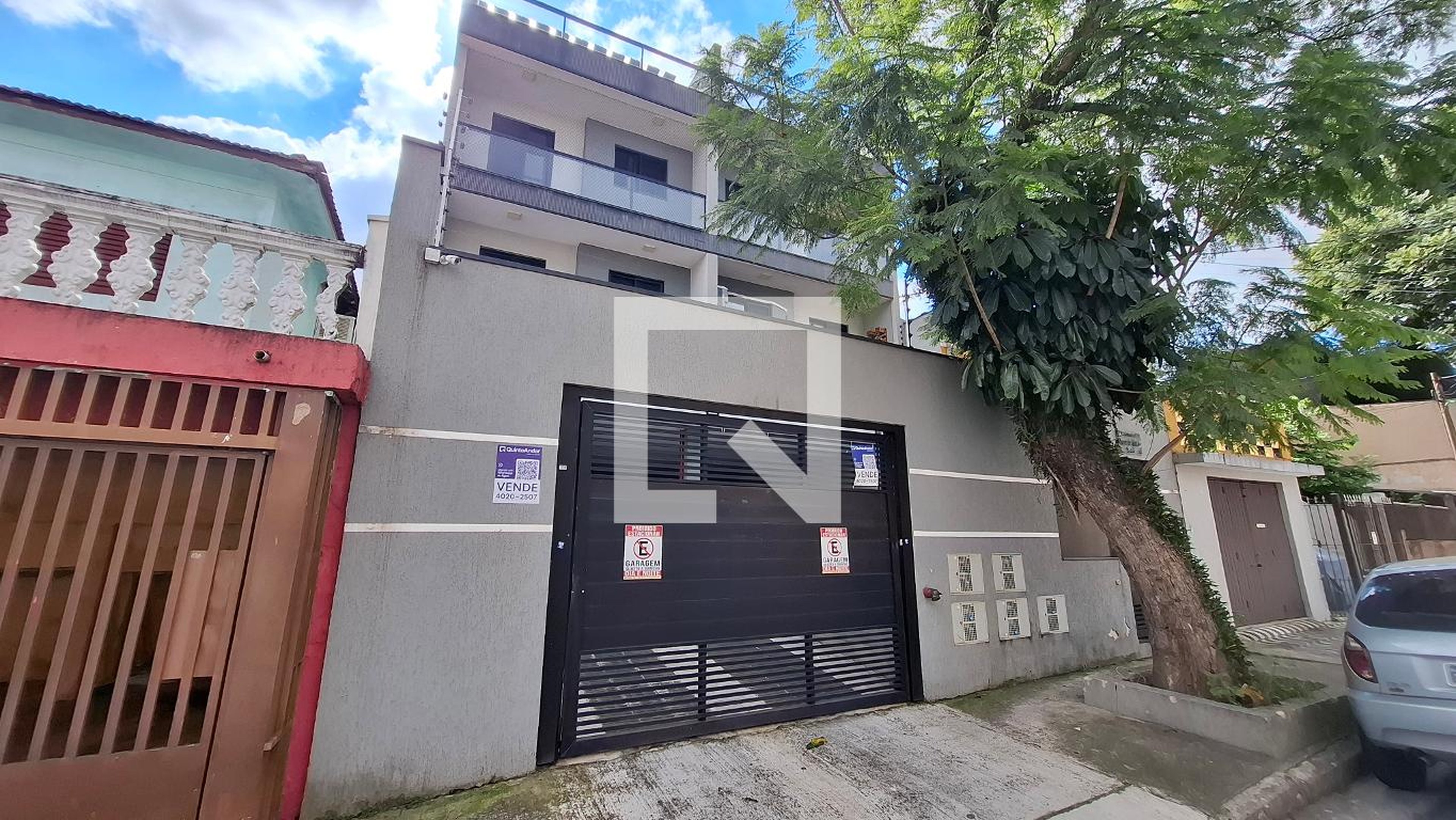 Fachada Condomínio em Rua Urucânia, 475