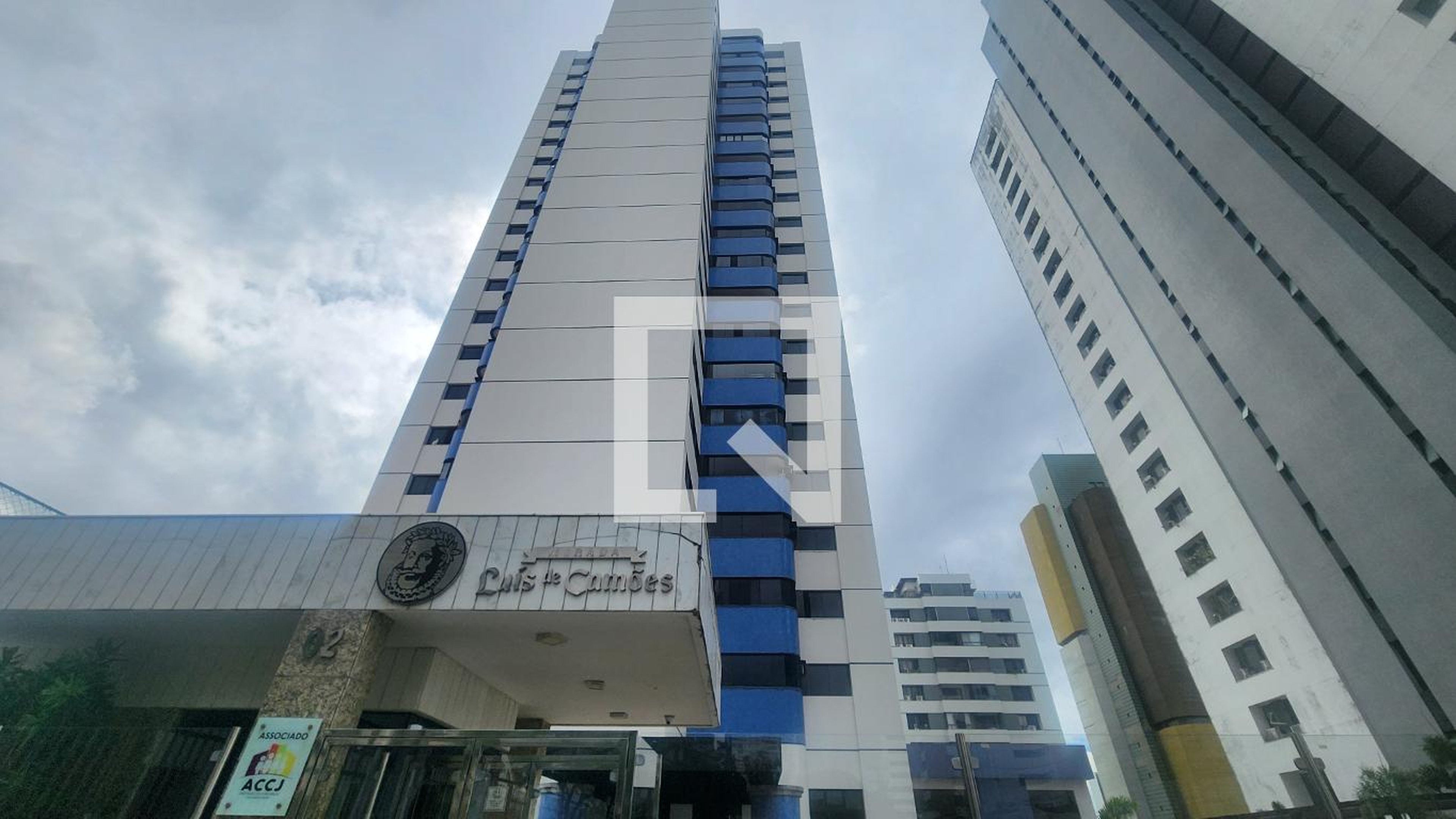 Fachada do Prédio Condomínio Luis de Camoes