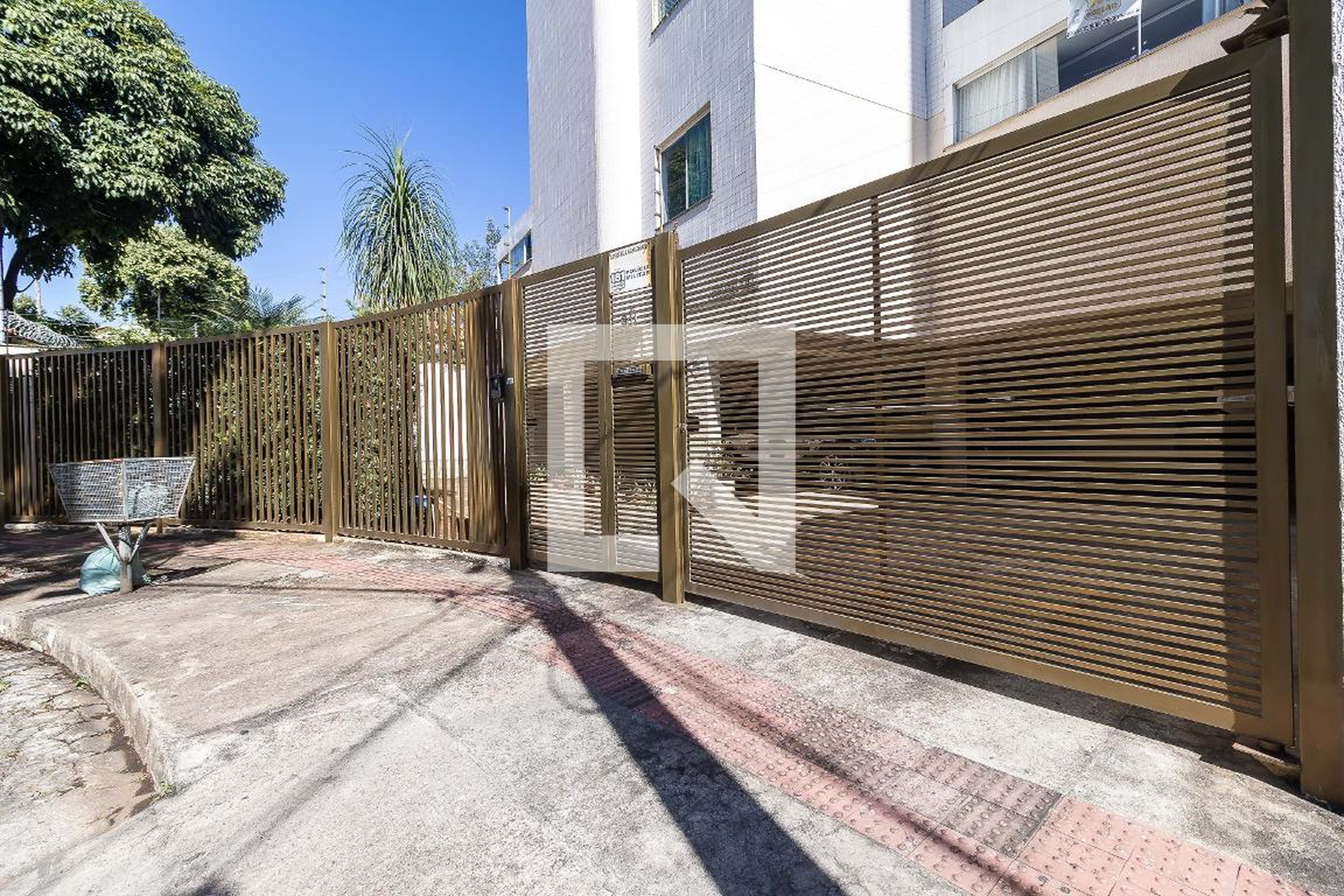 Fachada Condomínio em Praça Vicente Salles Rezende, 90