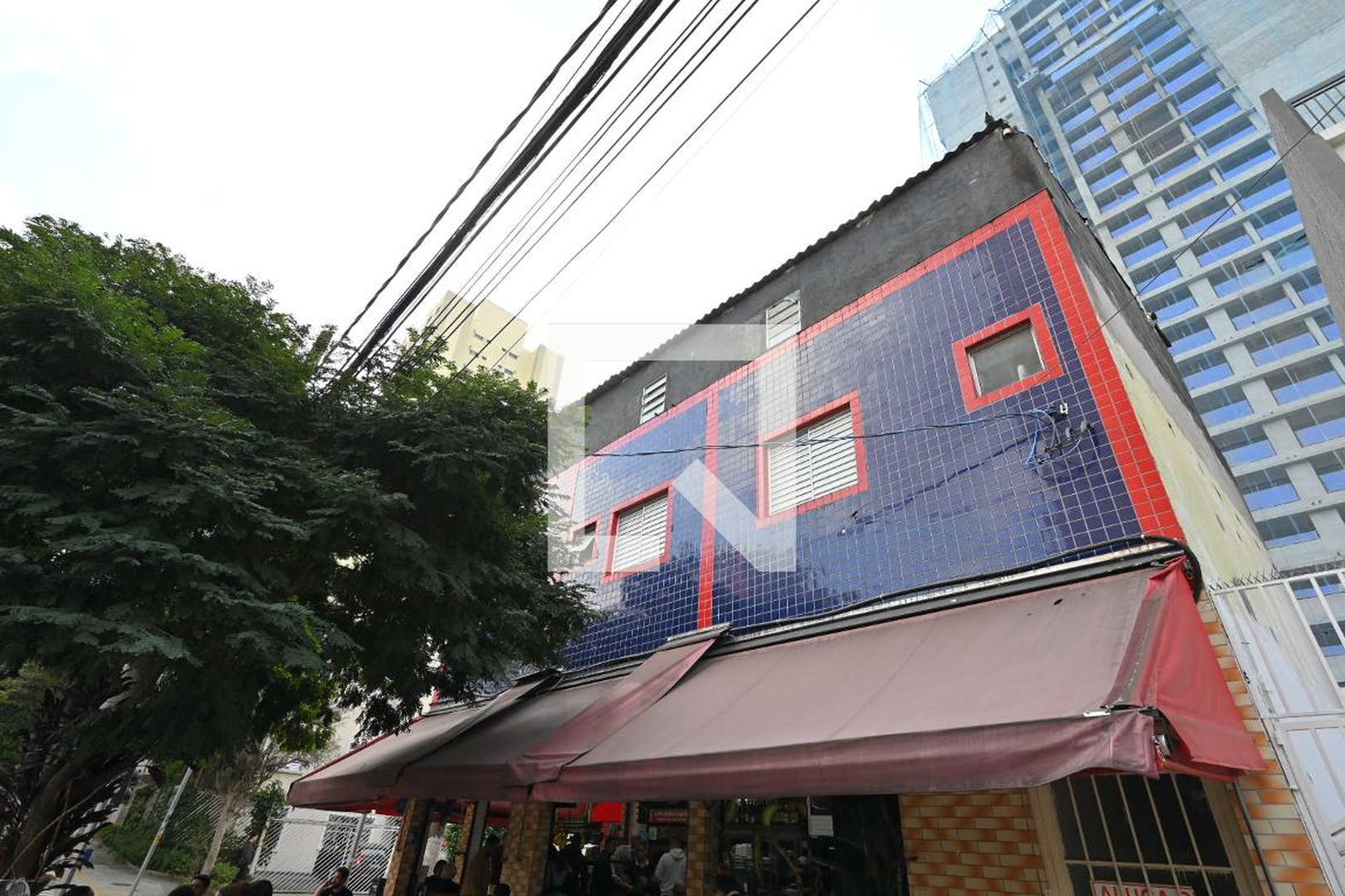 Fachada Condomínio em Rua Borges Lagoa, 450