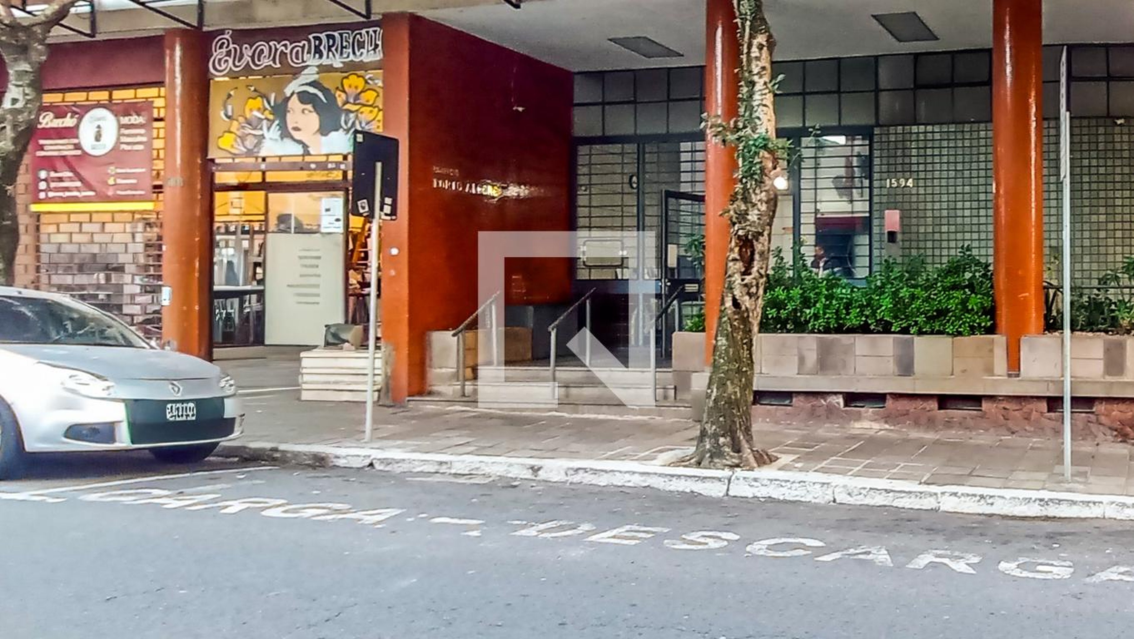 Fachada Edifício Porto Alegre