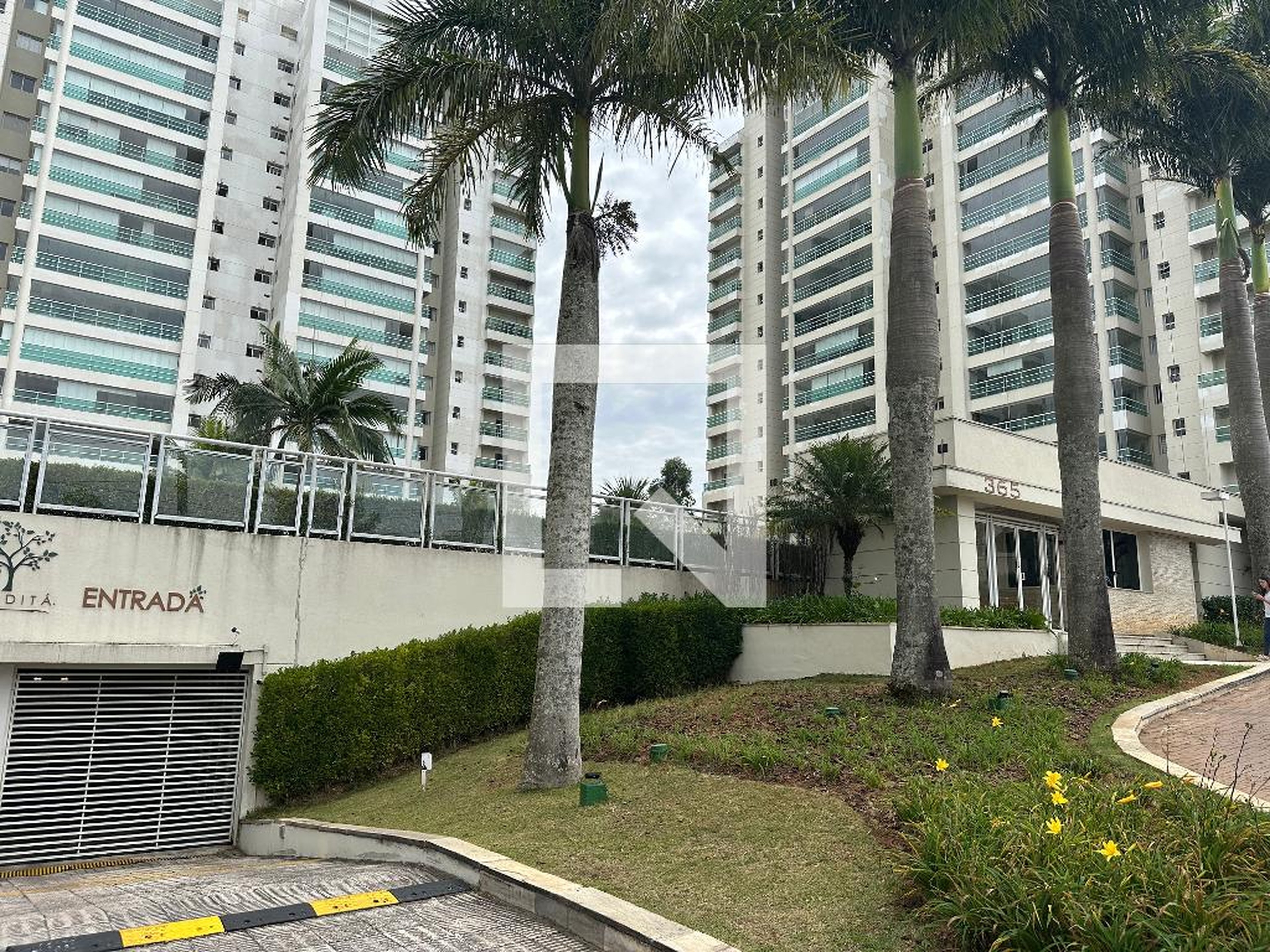 Fachada do Prédio Condomínio Eredita