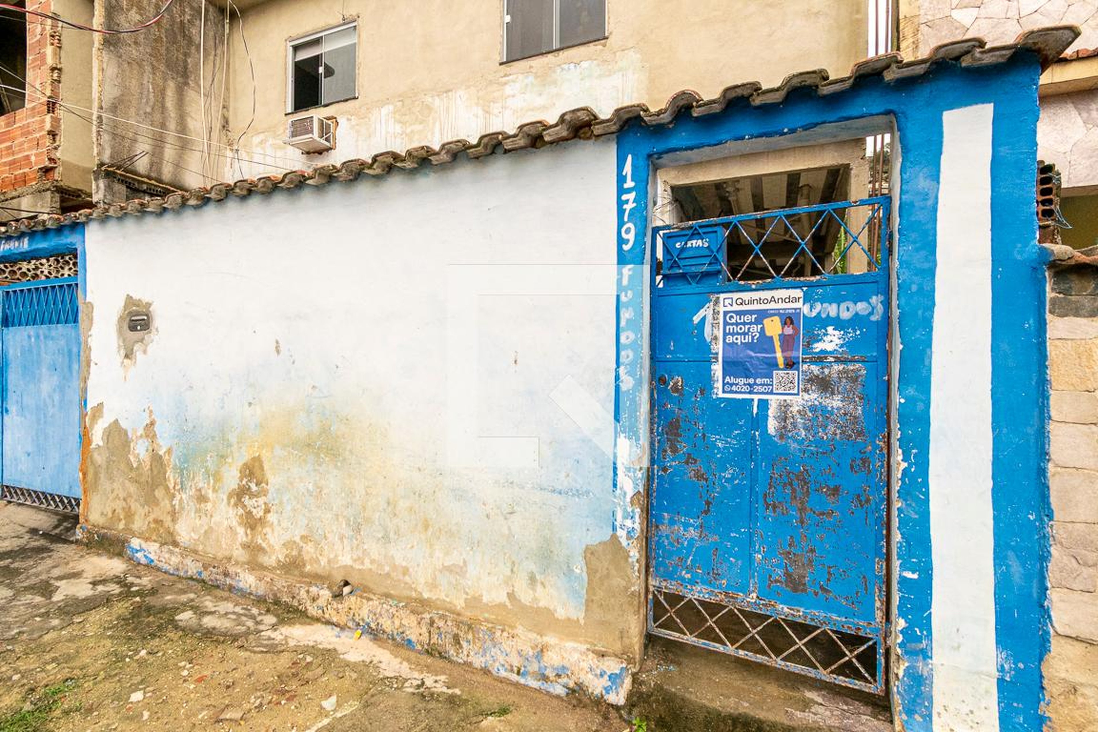 Fachada Condomínio em Rua Iriguati, 179