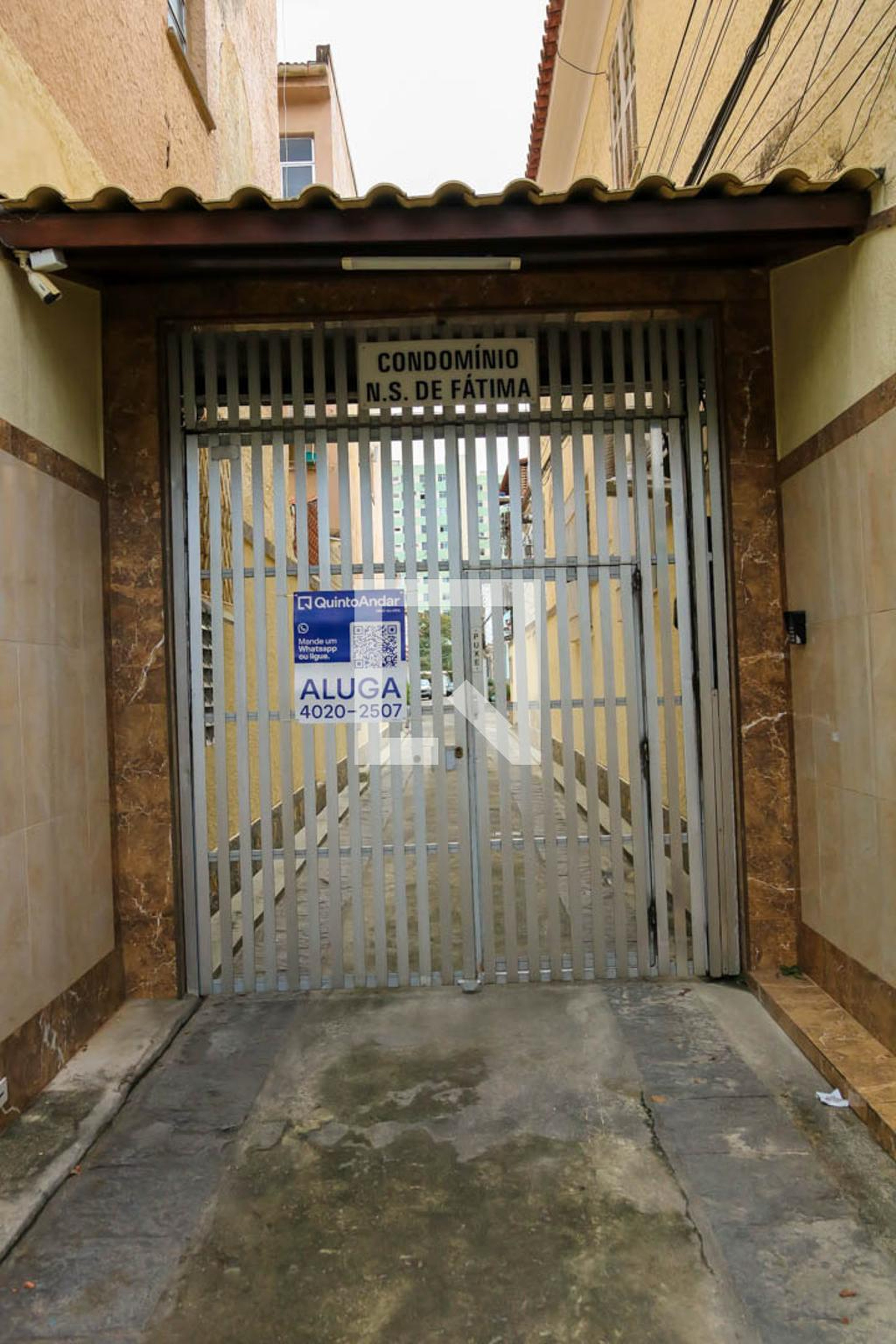 Fachada Condomínio em Rua Adriano, 122