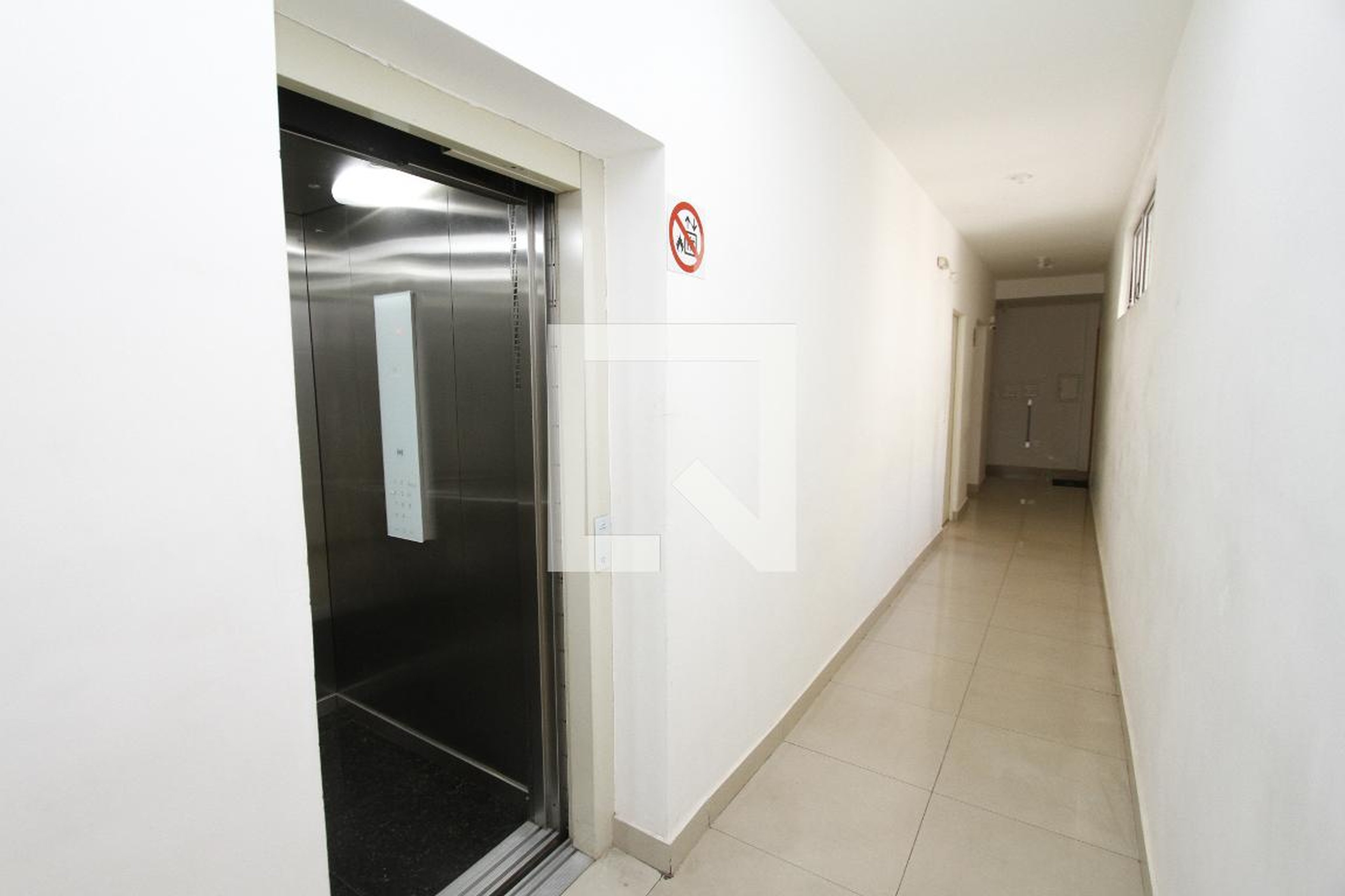 elevador - Edifício Dona Rafaela