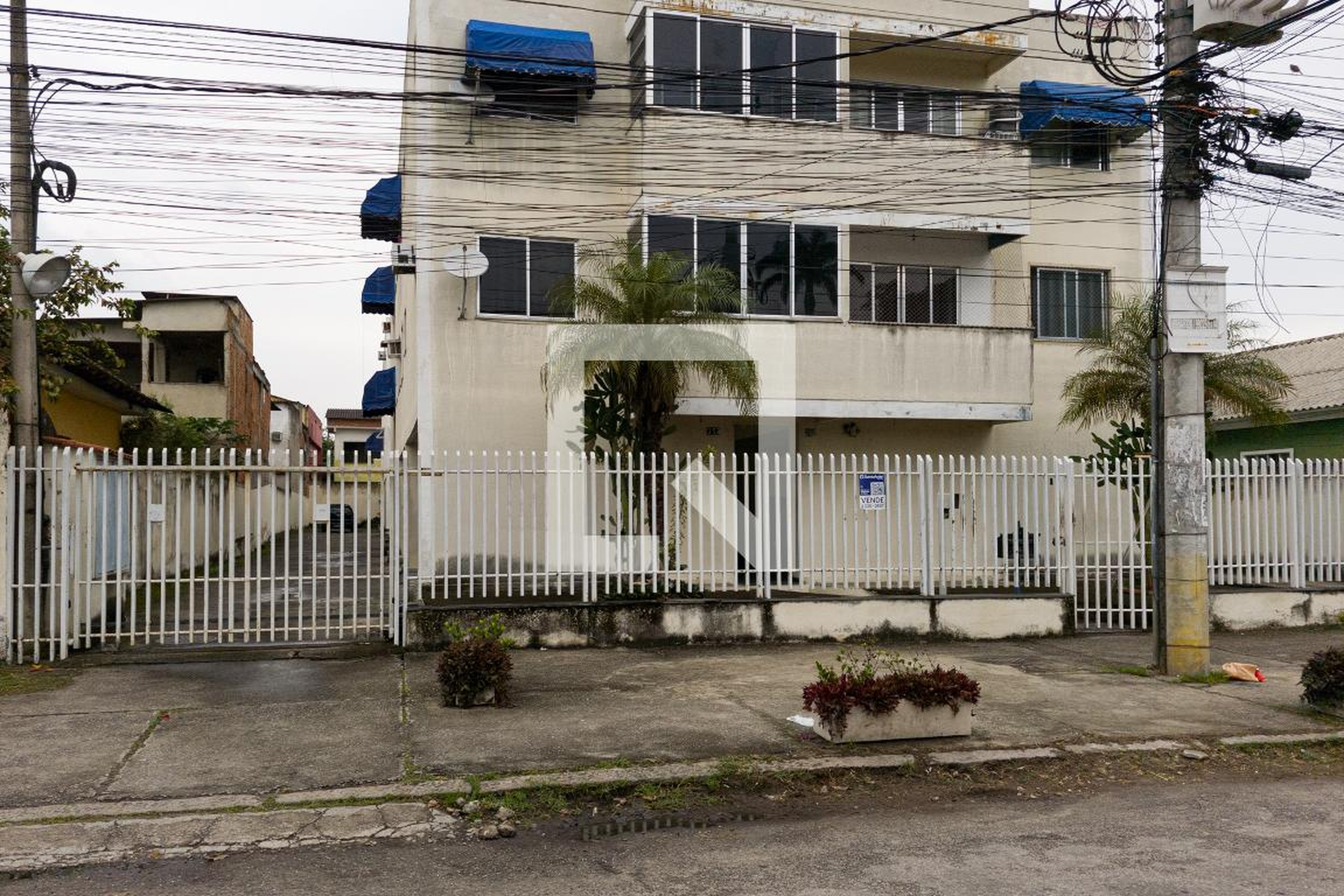 Fachada Condomínio em Rua Ajurana, 269