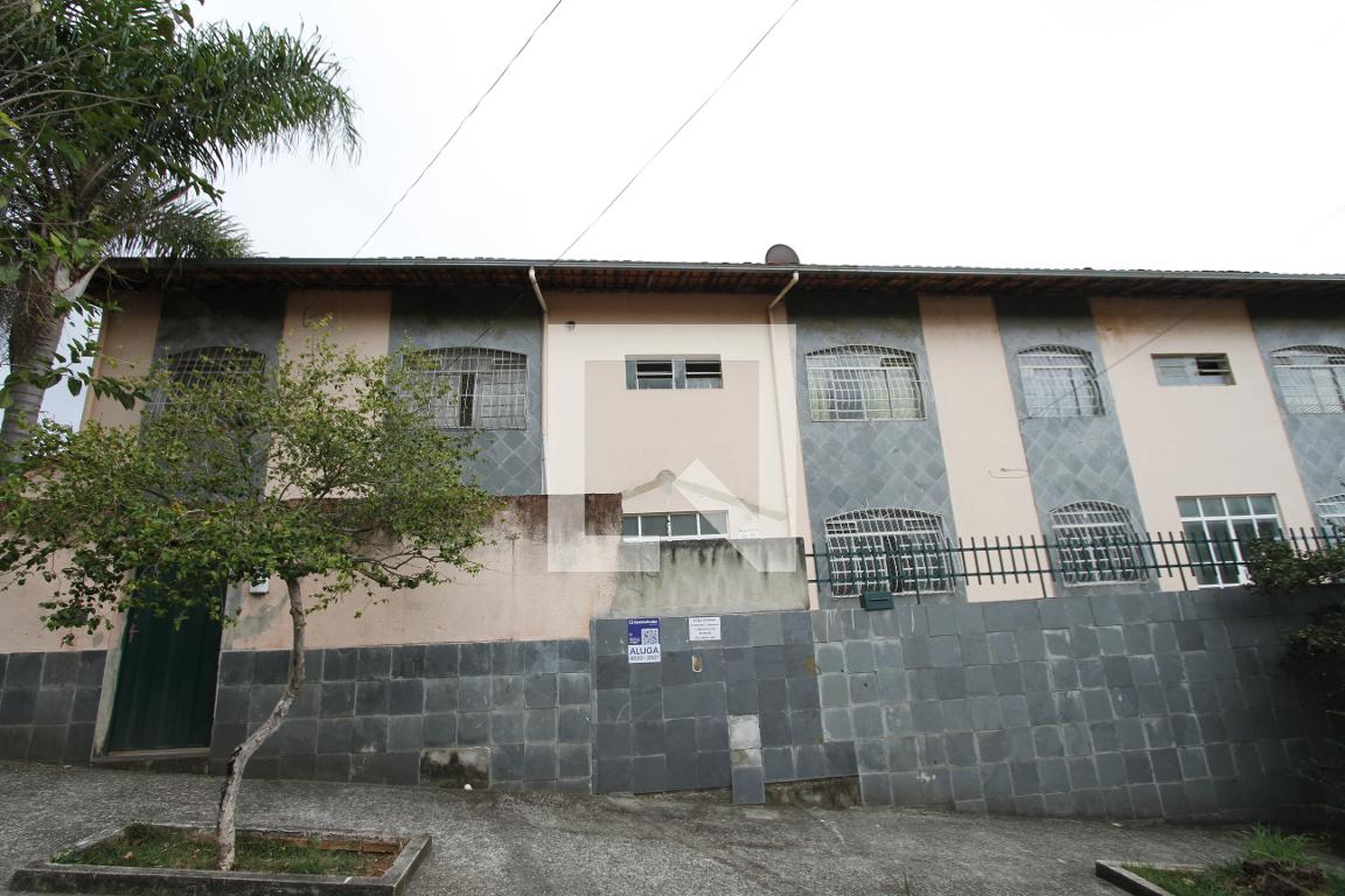Fachada Condomínio em Rua Expedicionário Misael de Freitas, 122