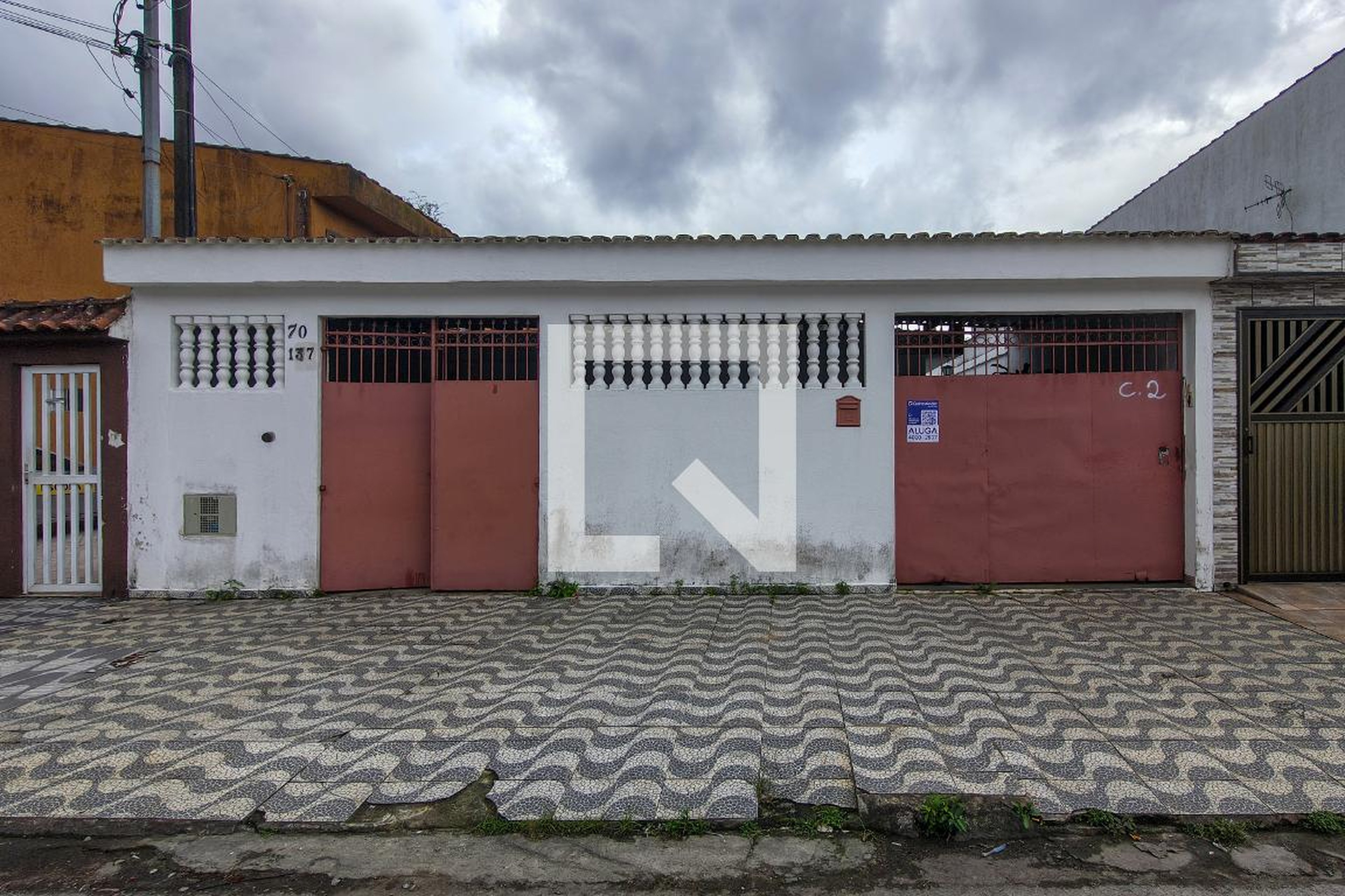 Fachada Condomínio em Rua Pastor Ney Ângelo Pereira, 70