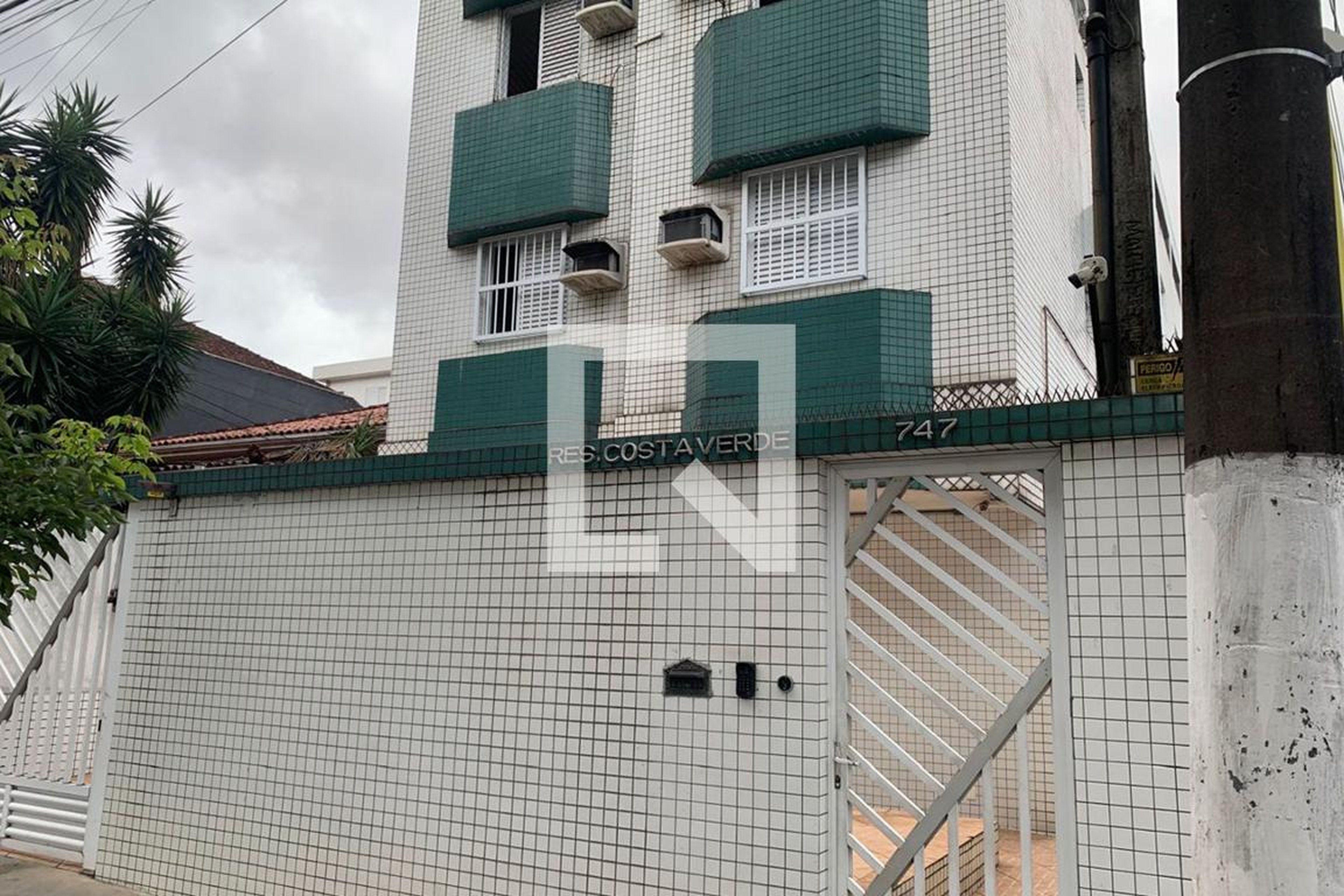 Fachada Condomínio em Rua Ministro João Mendes, 65