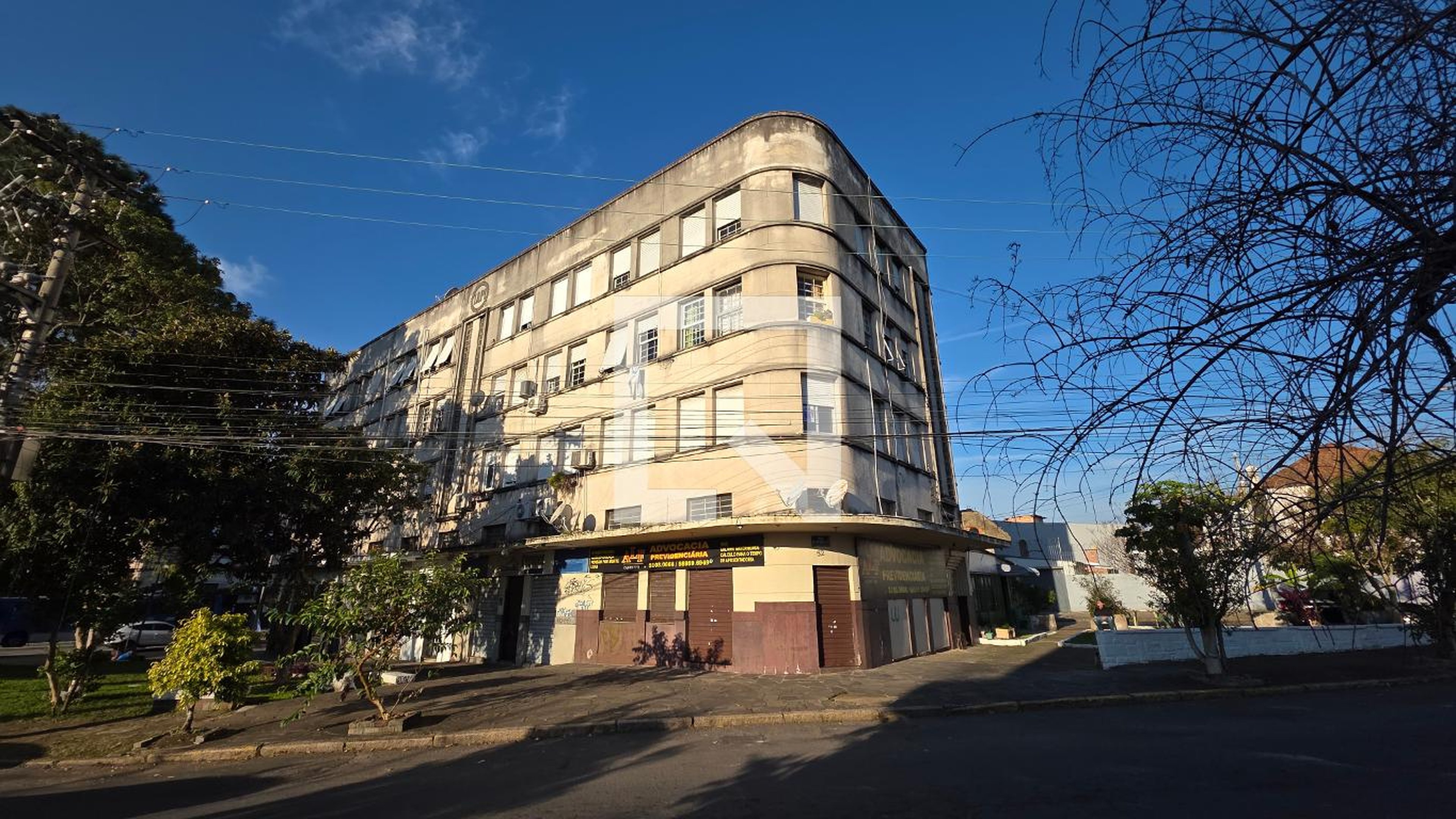 Fachada Condomínio em Rua Marechal José Inácio da Silva, 52
