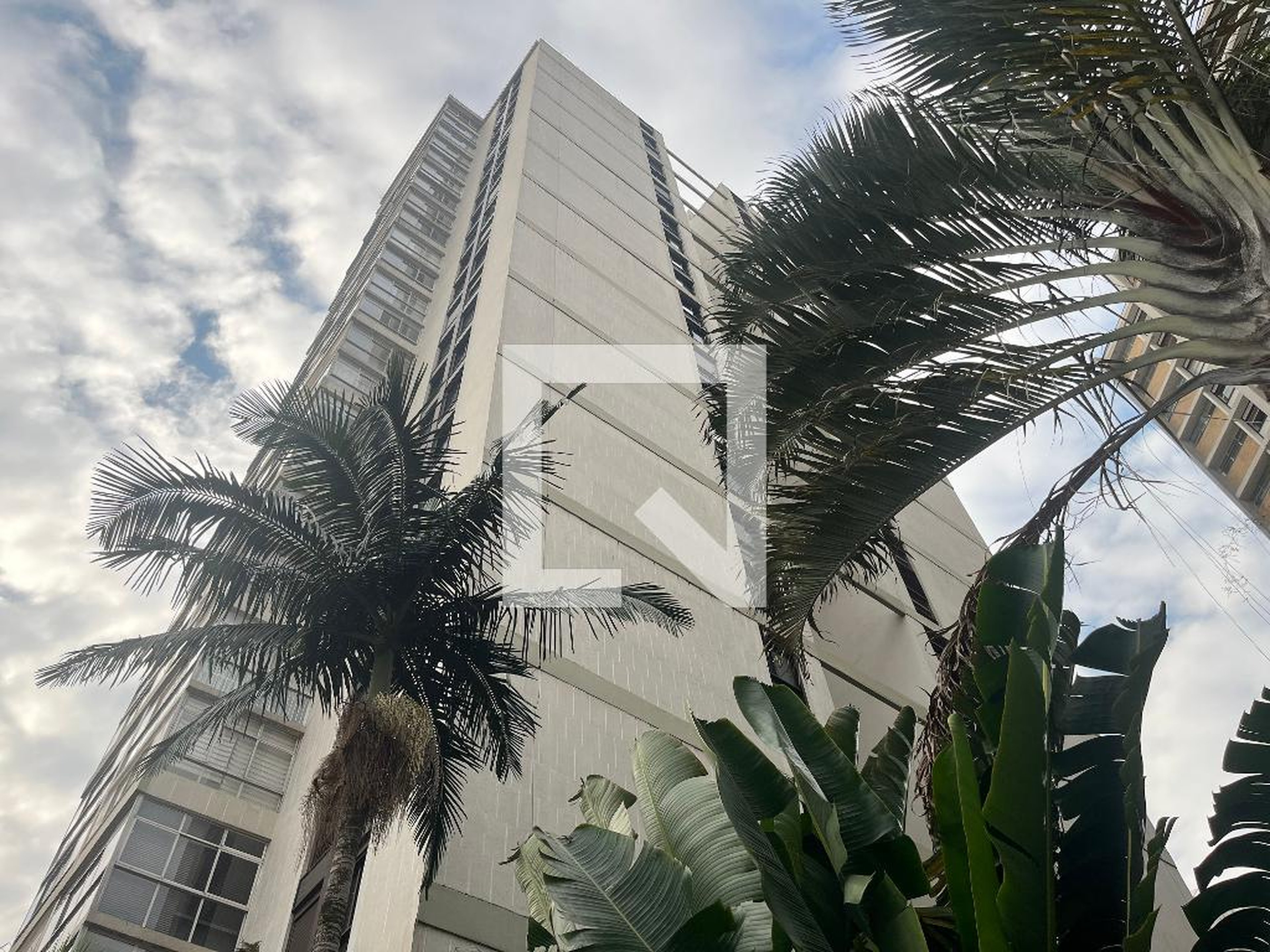 Fachada do Prédio Condomínio Super Quadra Paulistânia