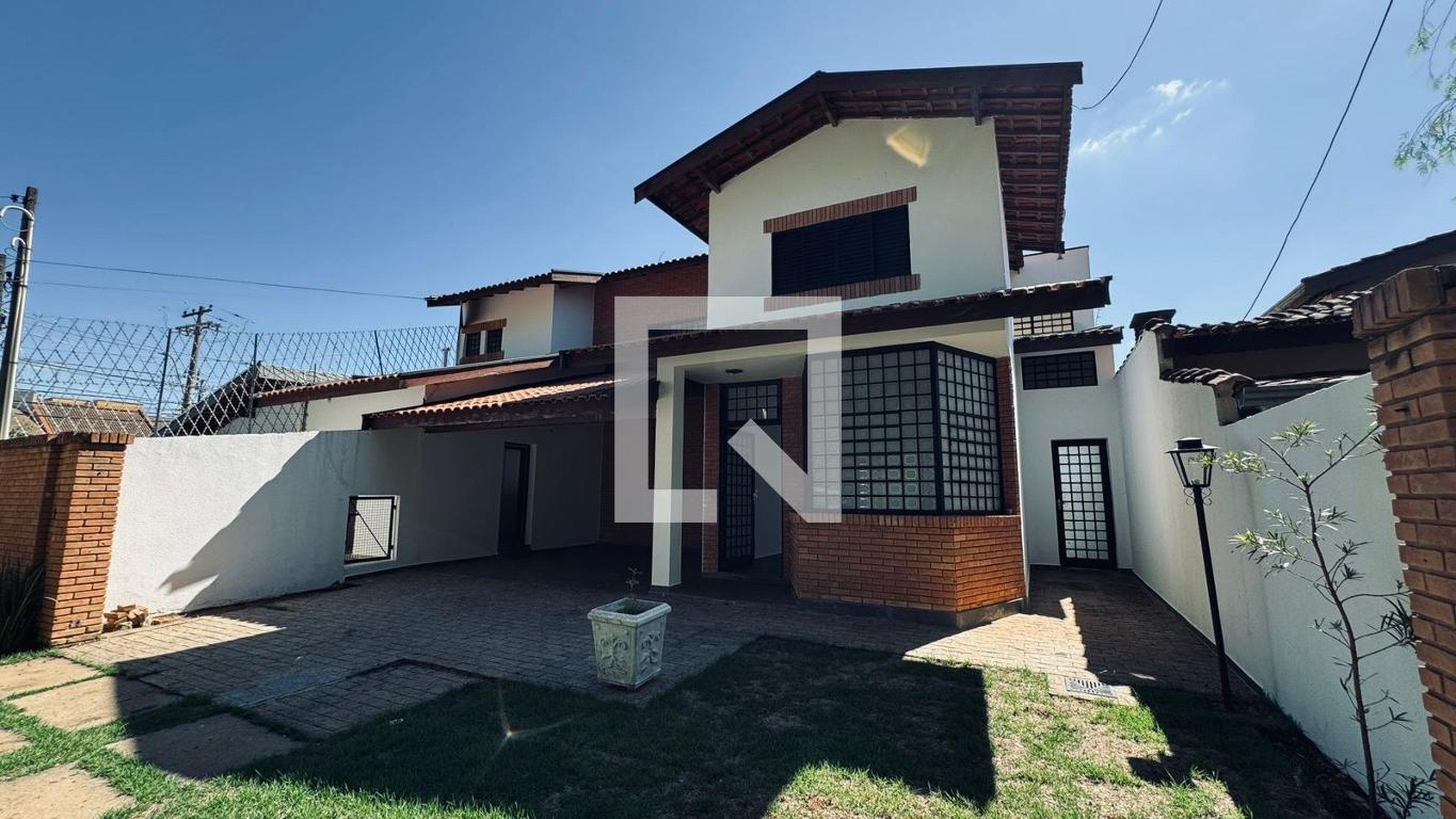 Fachada Condomínio Triângulo