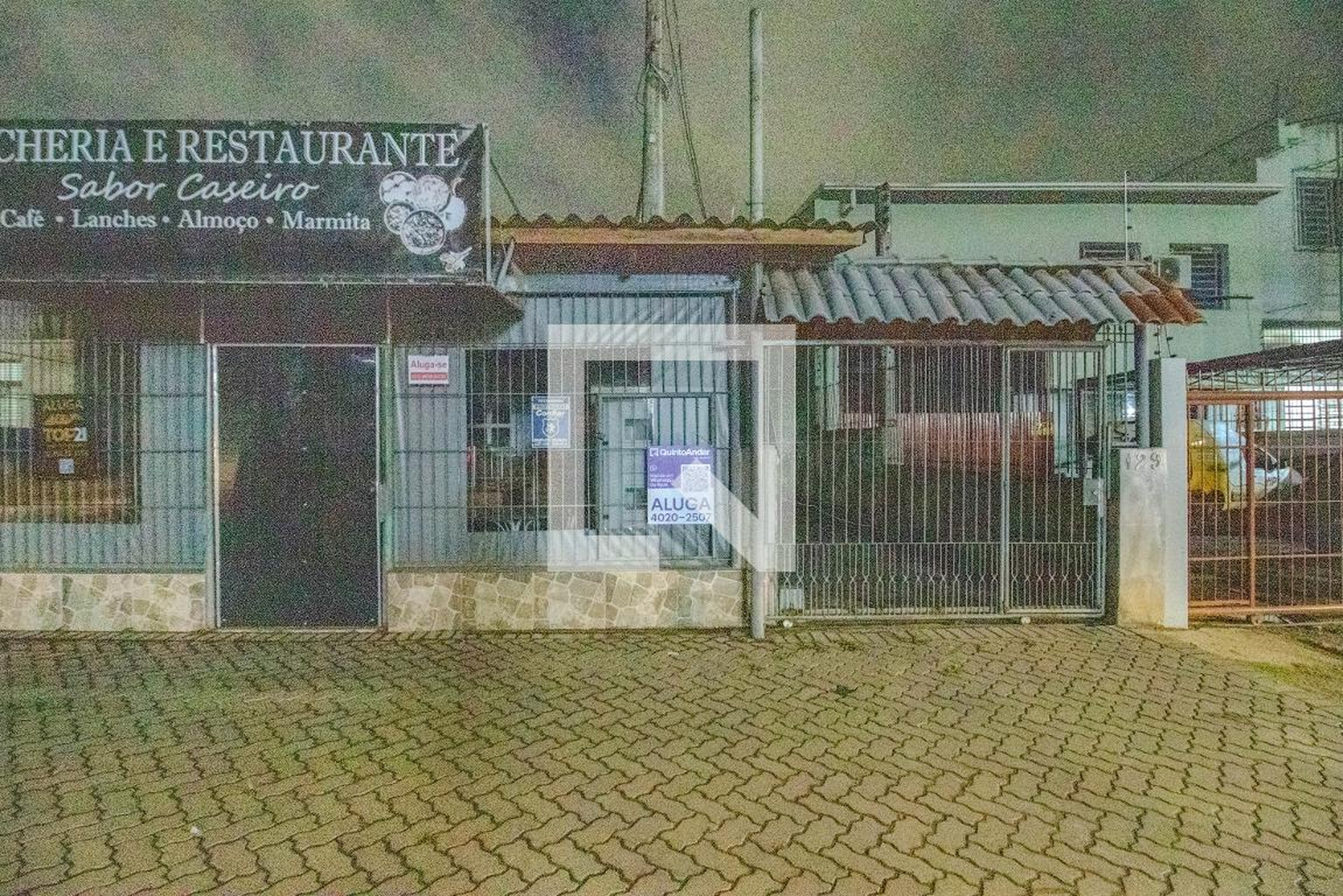Fachada do condomínio Condomínio em Rua Major Dionísio Dorneles, 129