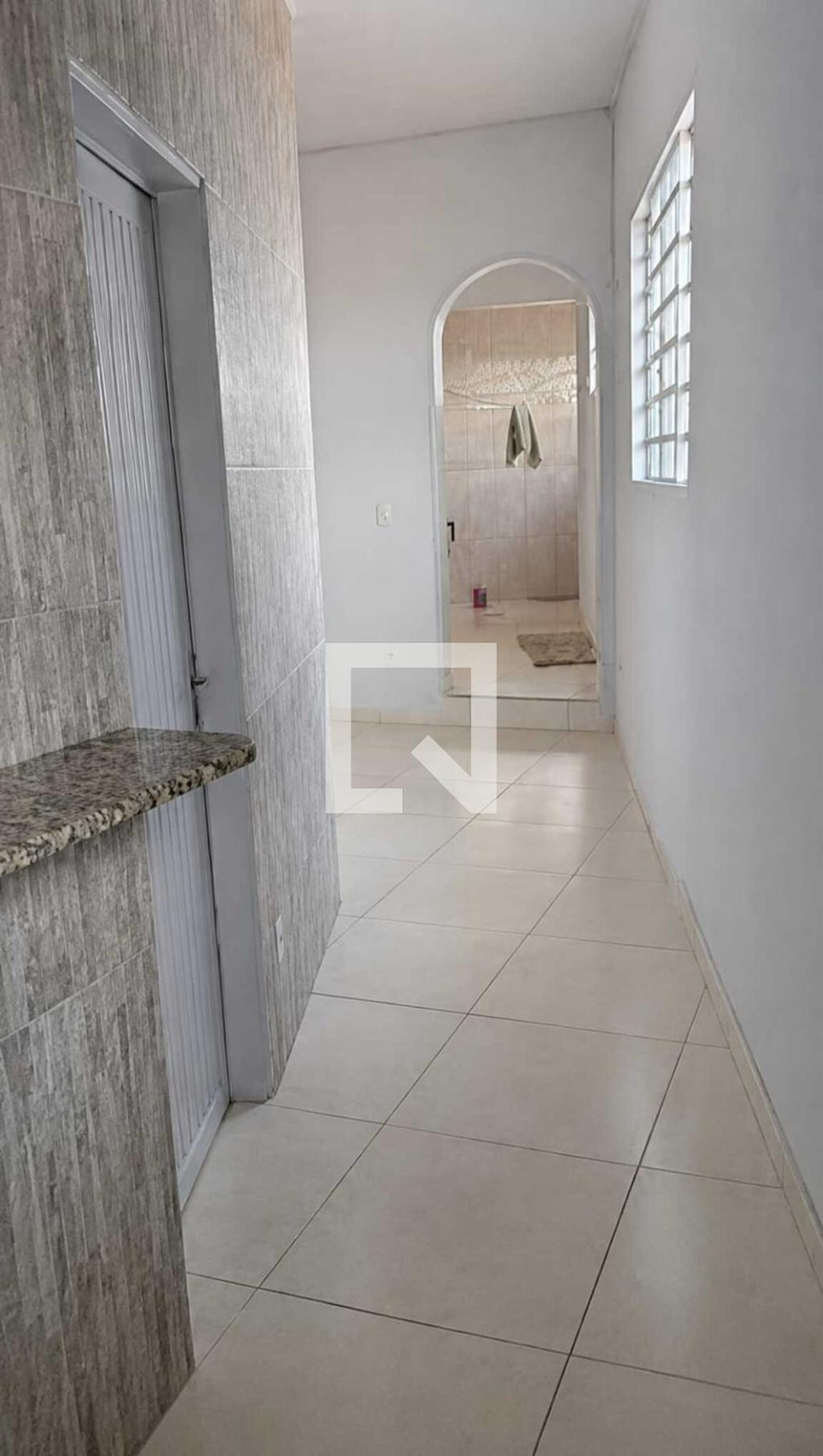 Hall Condomínio em Rua P, 25