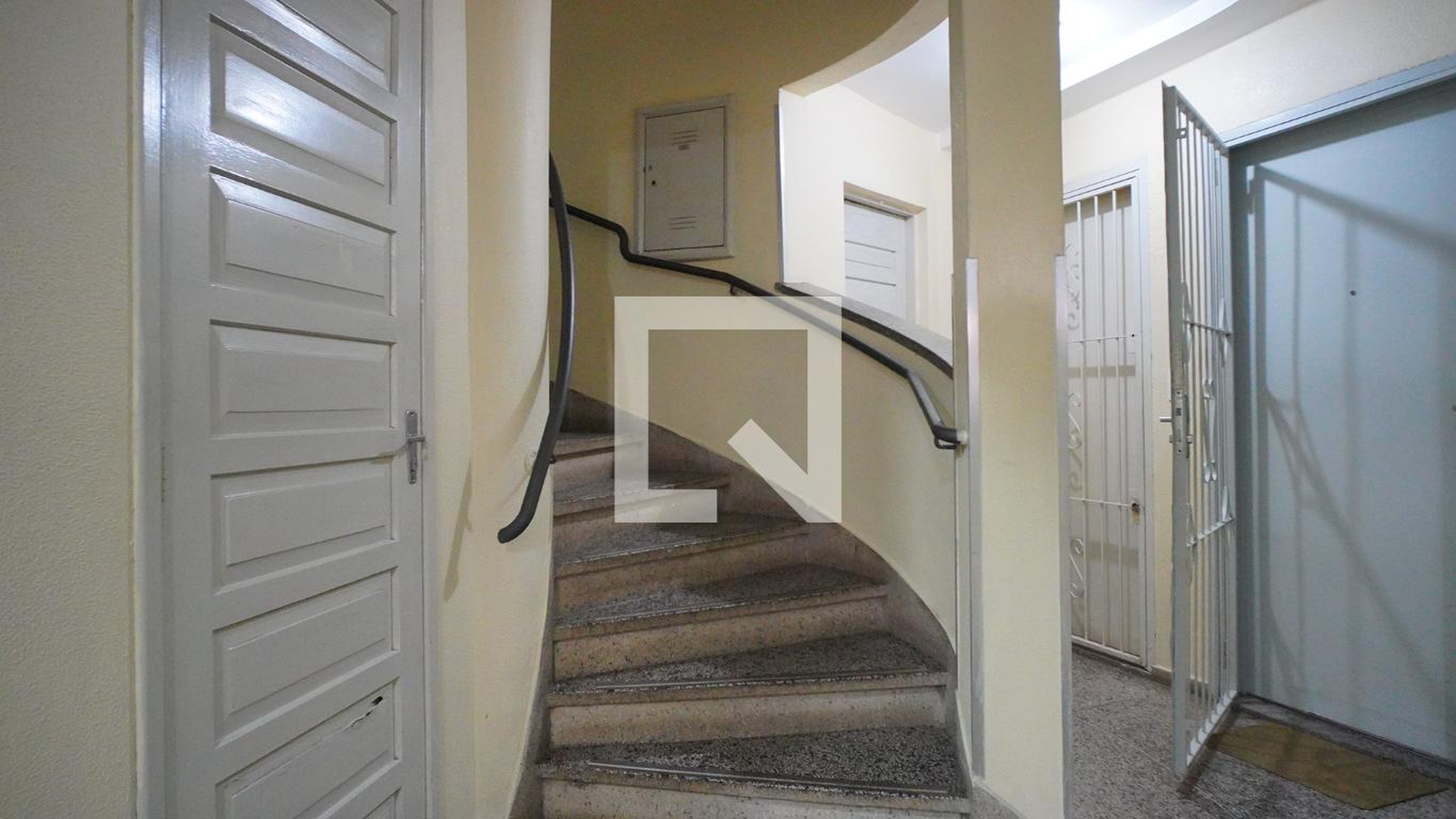 Hall de entrada - Conjunto Residencial Silva Jardim