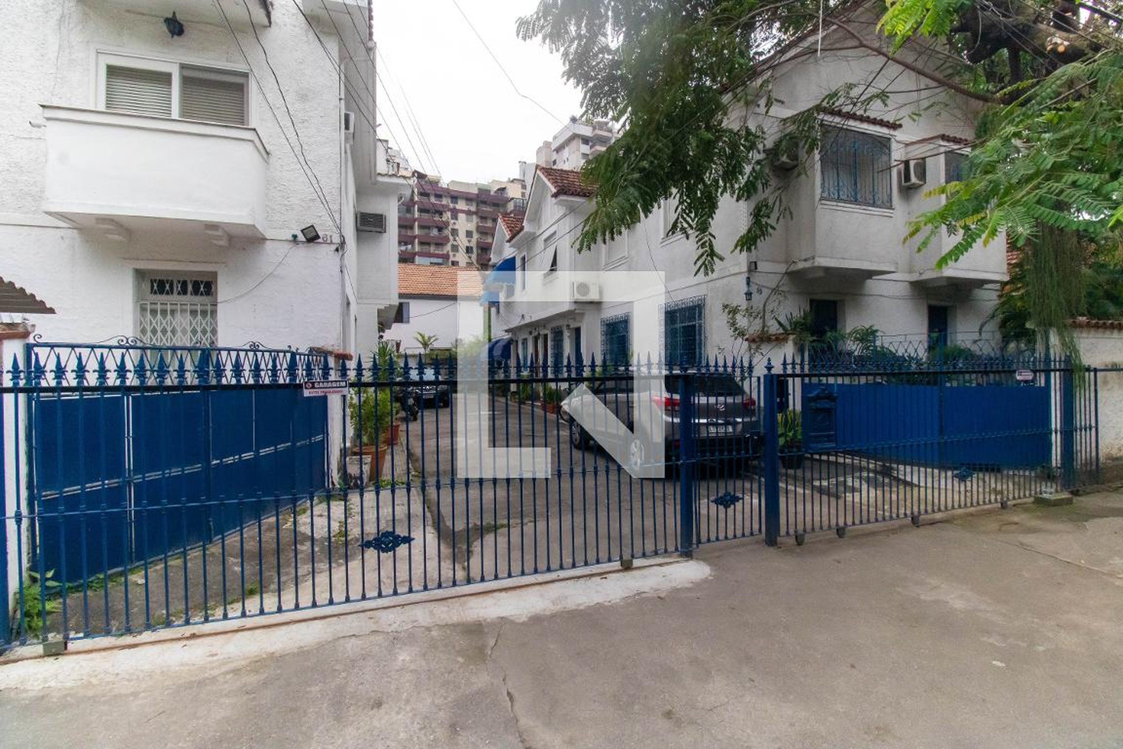 Fachada Condomínio em Rua General Silvestre Rocha, 61