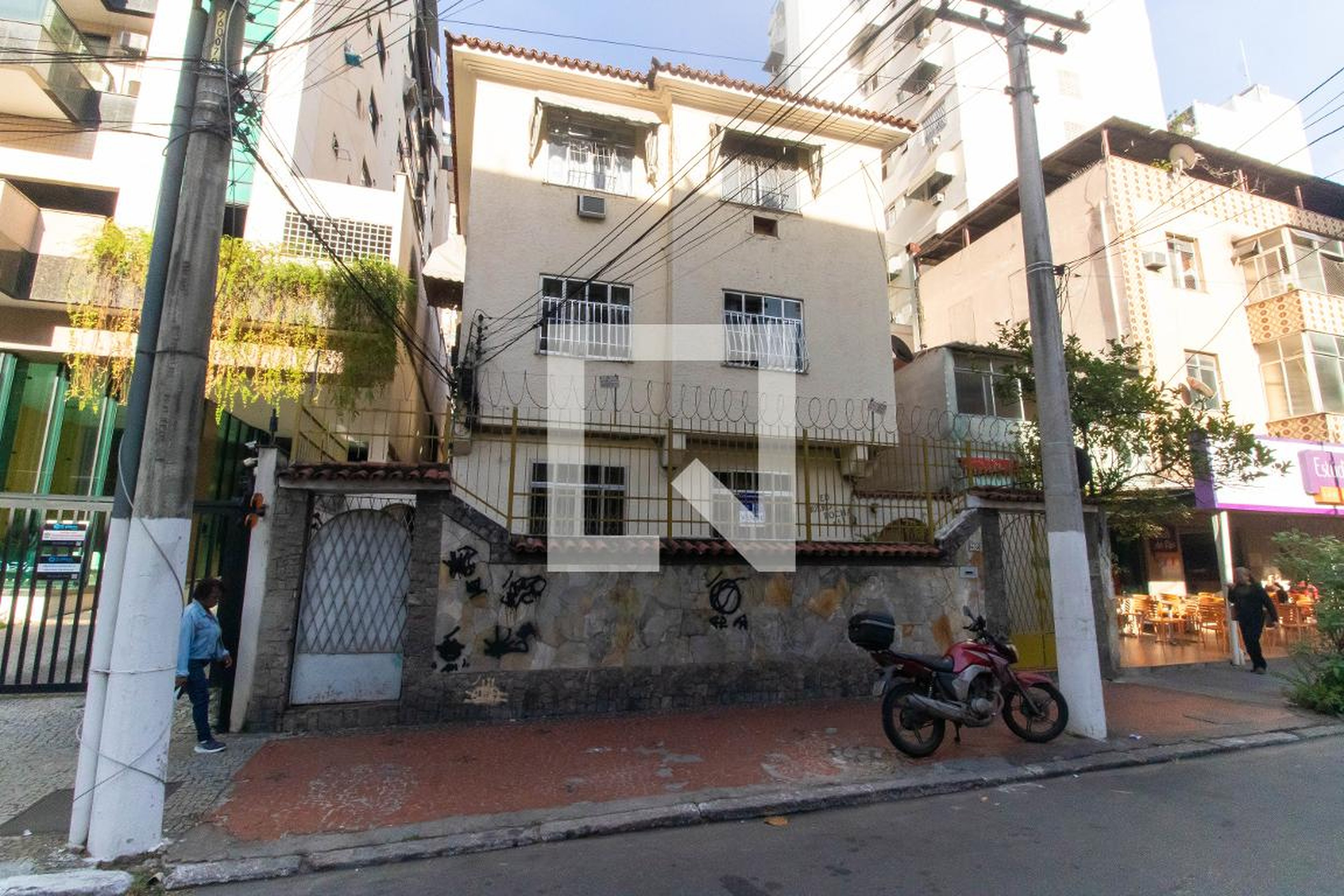 Fachada Condomínio Bueno Rocha