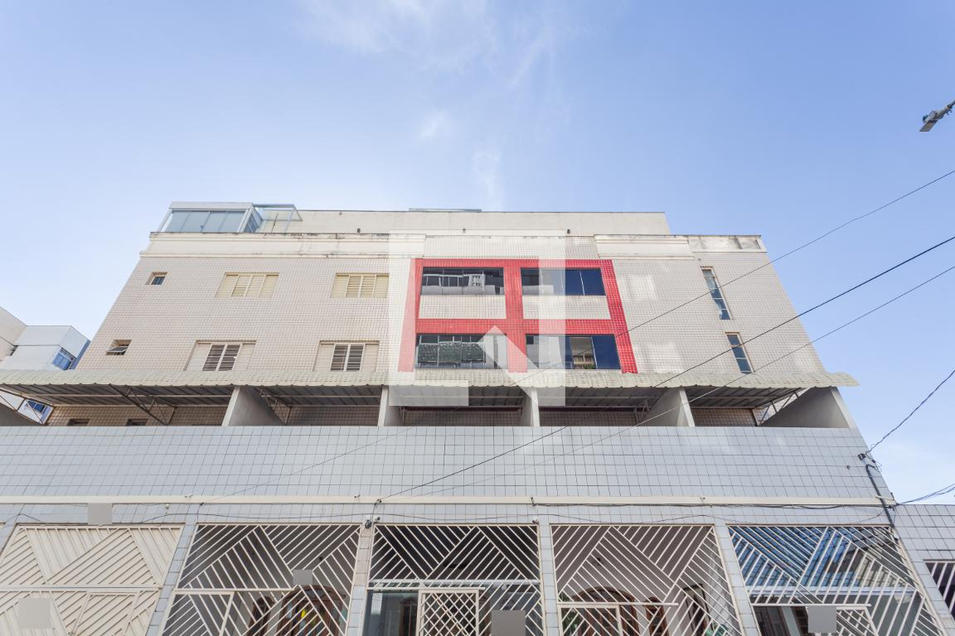 Fachada Condomínio em Rua Urano, 206