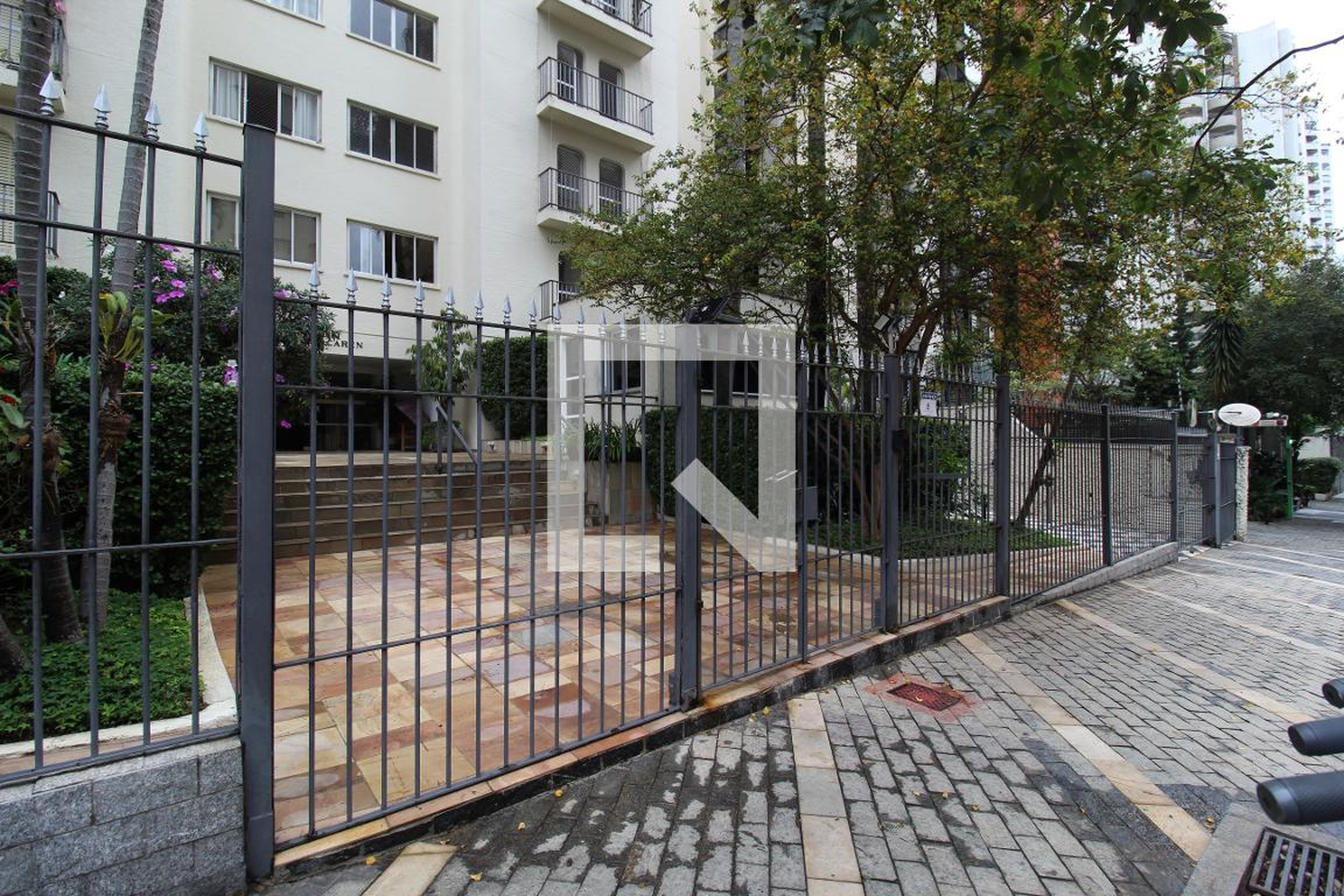 Fachada Edifício Caren