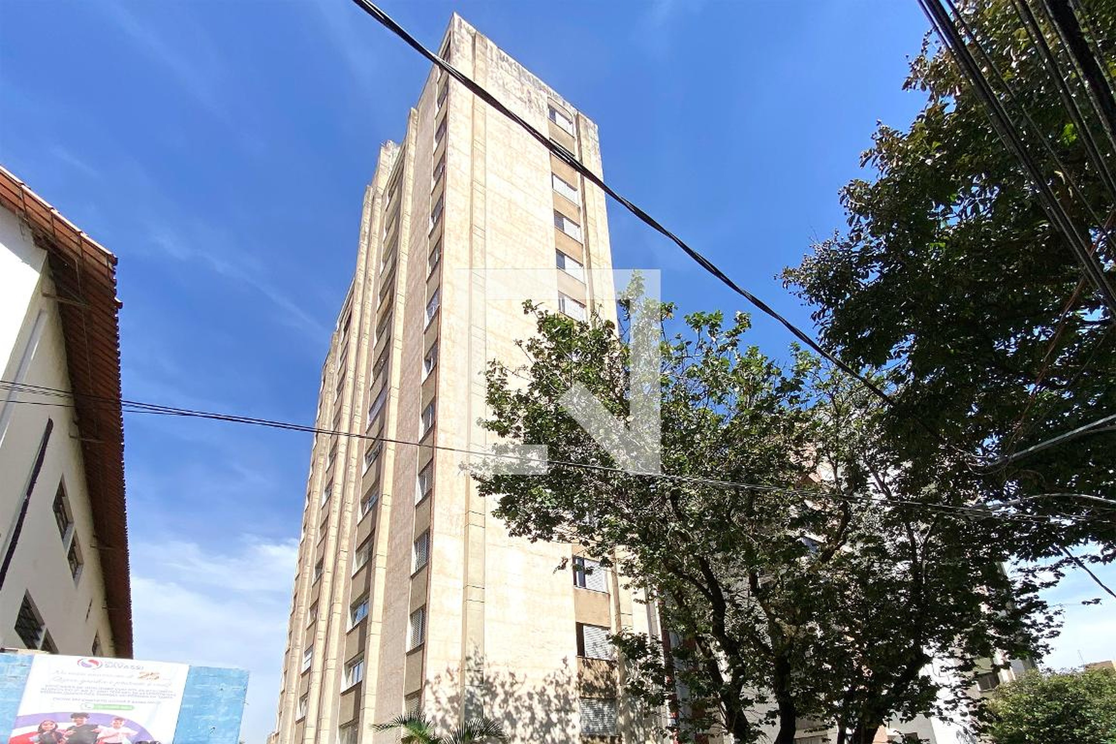 Fachada Condomínio em Rua Nunes Viêira, 255