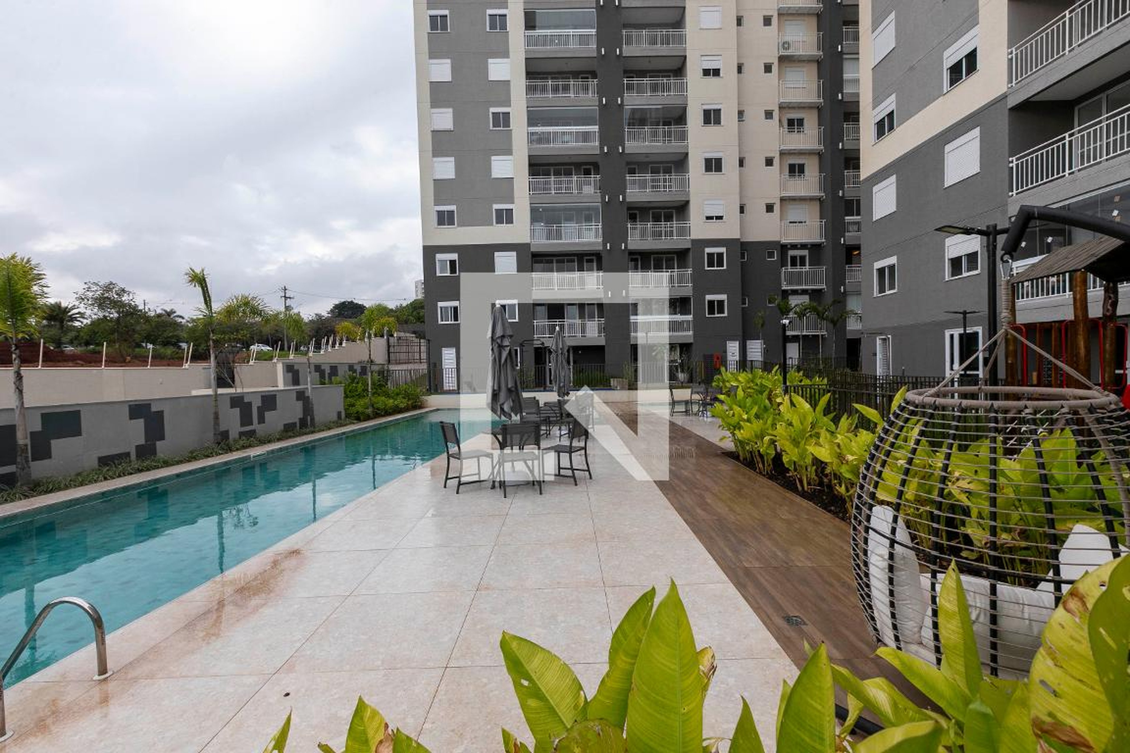 PISCINA - 