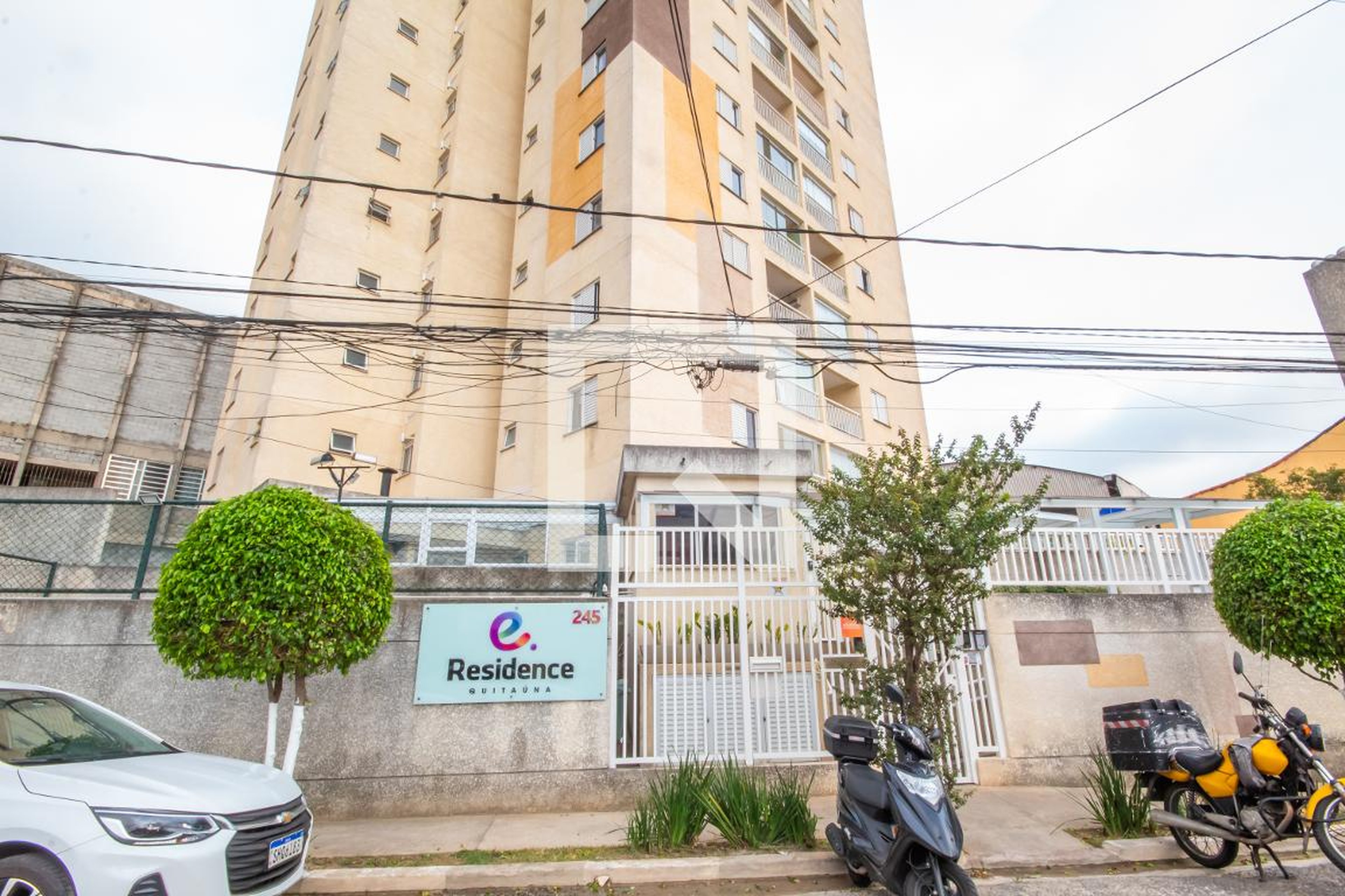 Fachada Condomínio Residence Quitaúna