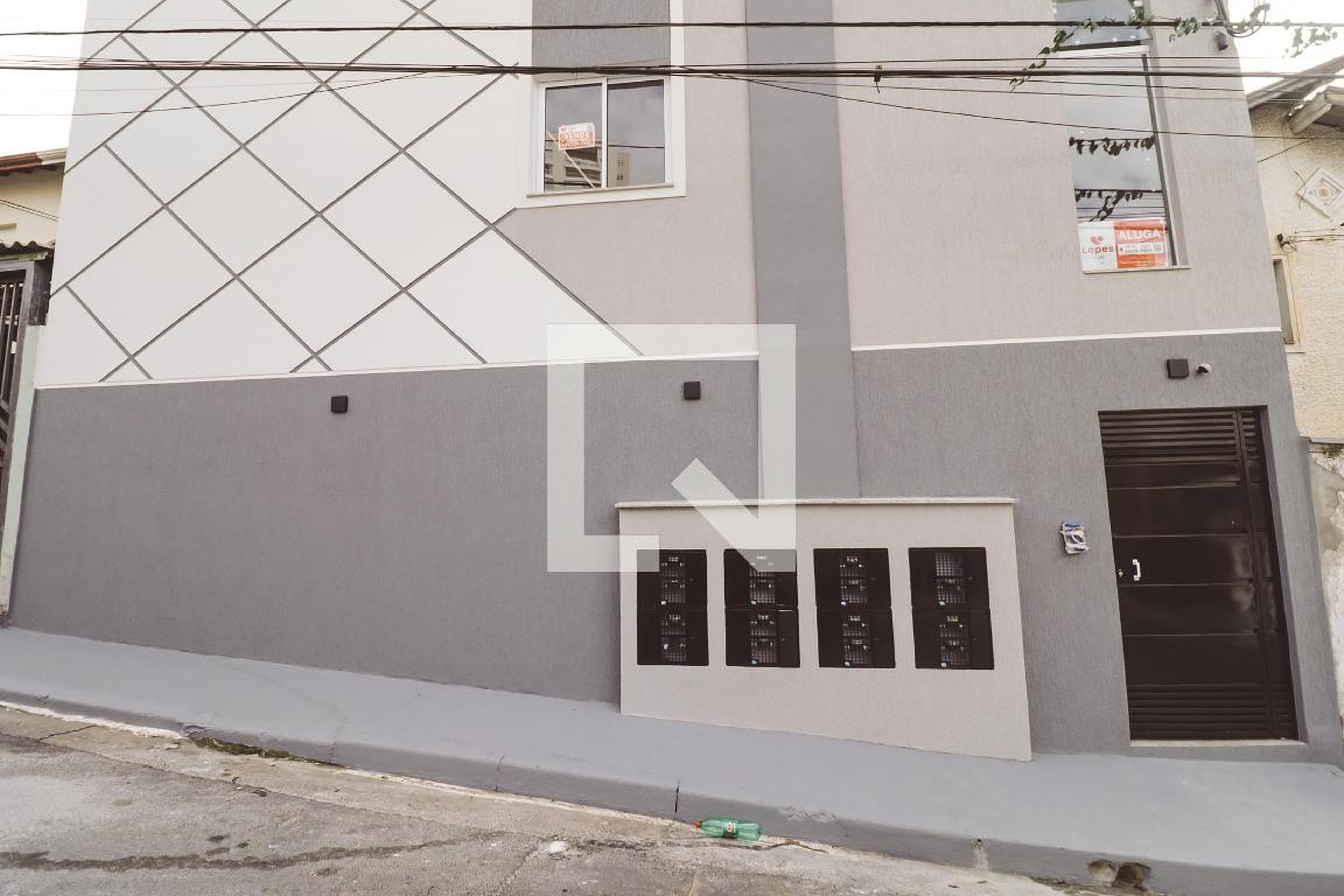 Fachada do Prédio Condomínio em Rua Pessoa de Barros, 121