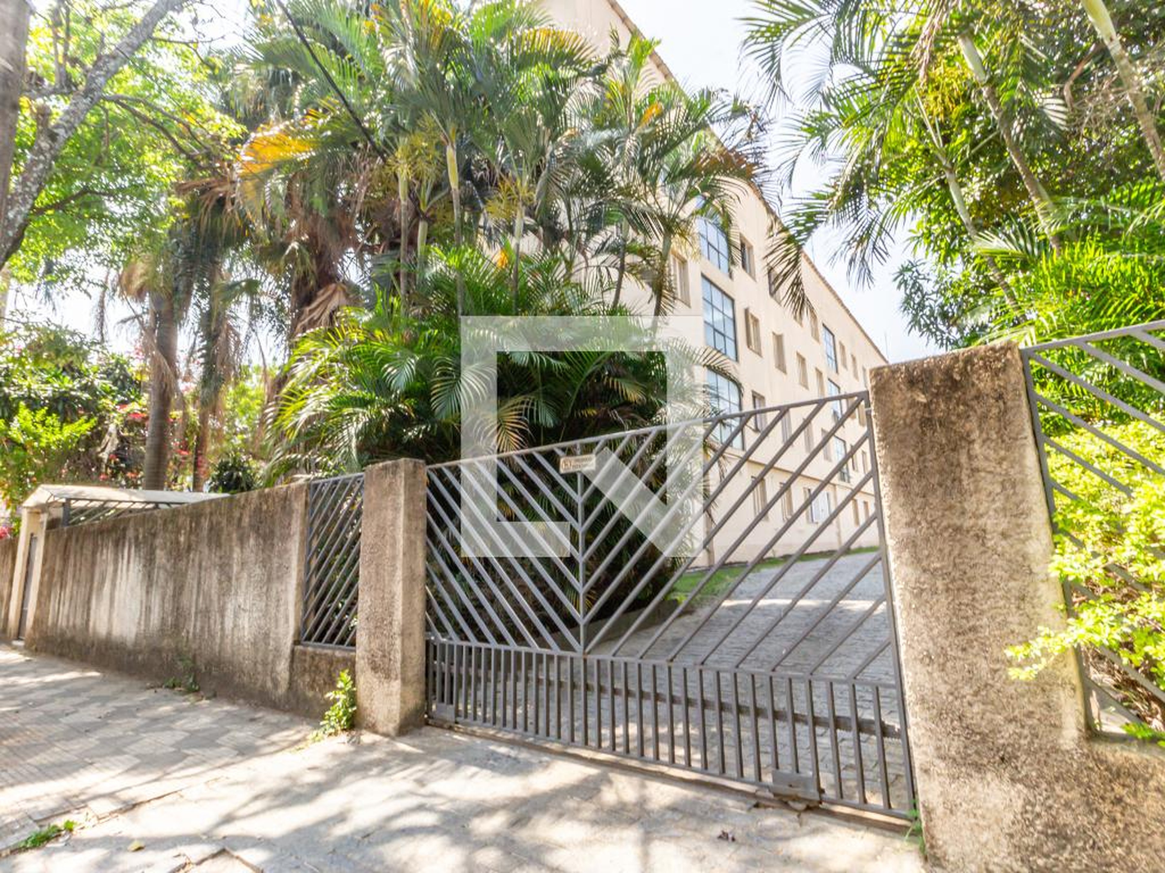 Fachada Condomínio em Rua Padre Benedito Maria Cardoso, 202