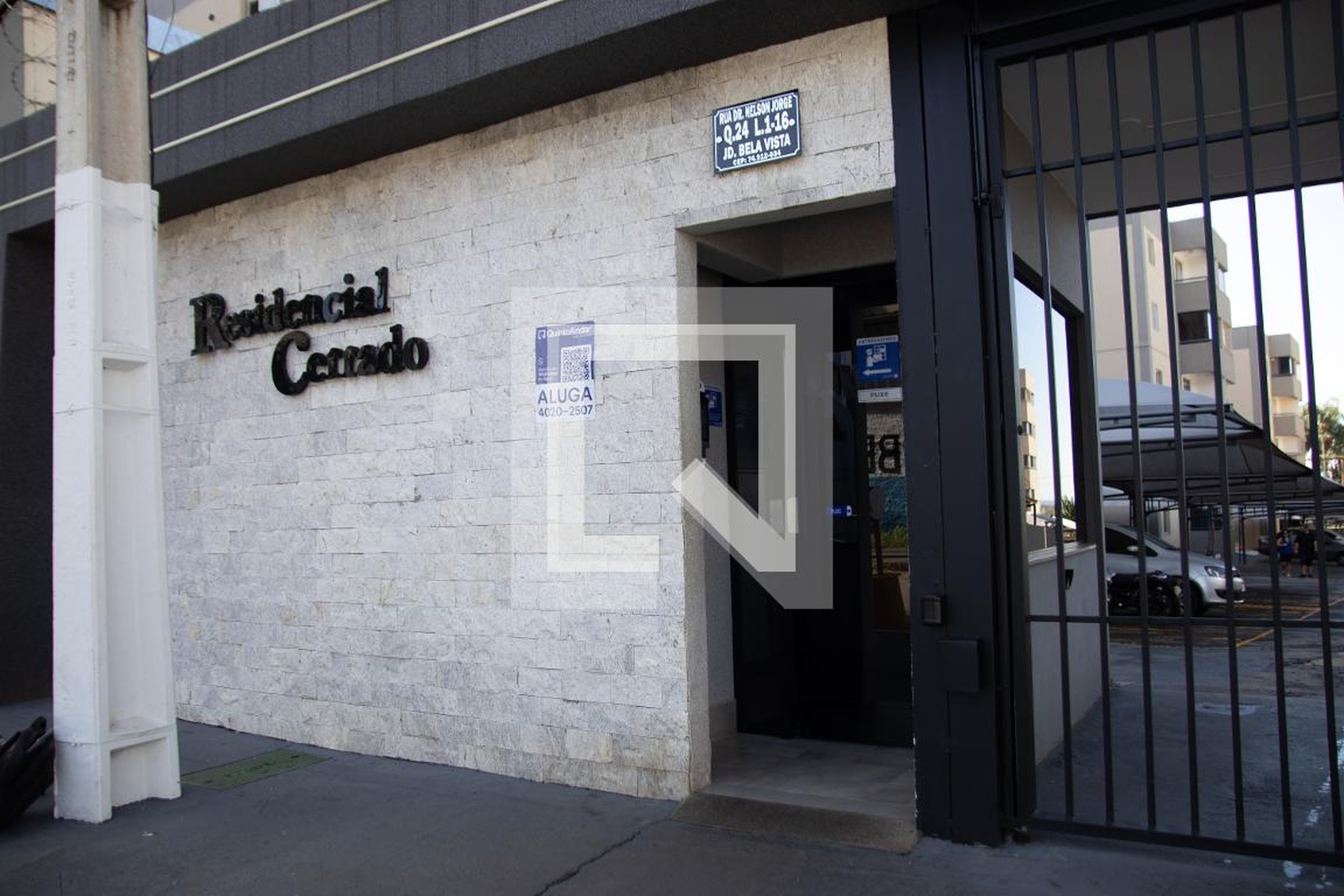 Fachada Condomínio em Rua Doutor Nelson Jorge, 24