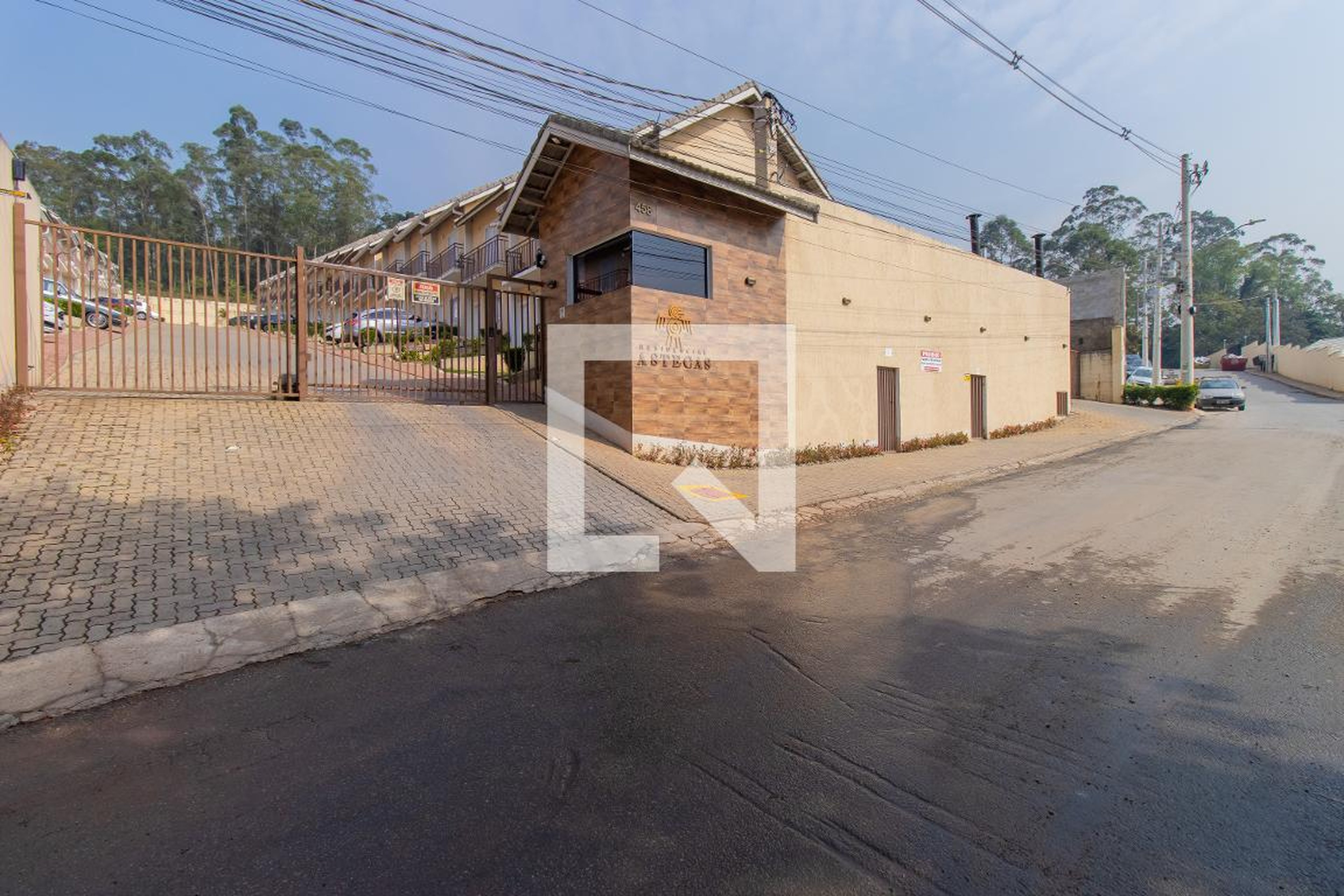 Fachada do condomínio Residencial Astecas