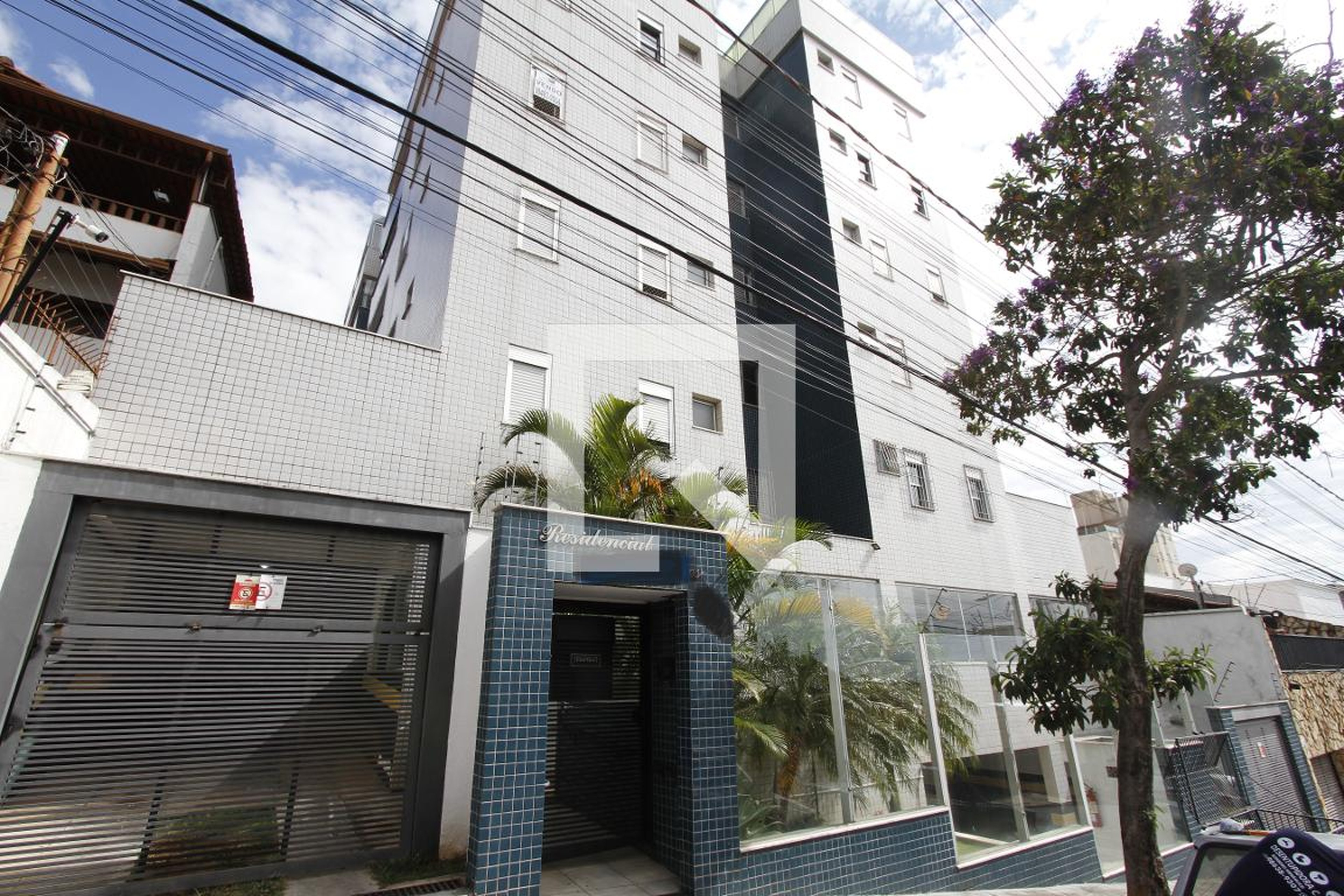 Fachada Condomínio em Rua Santos, 1124
