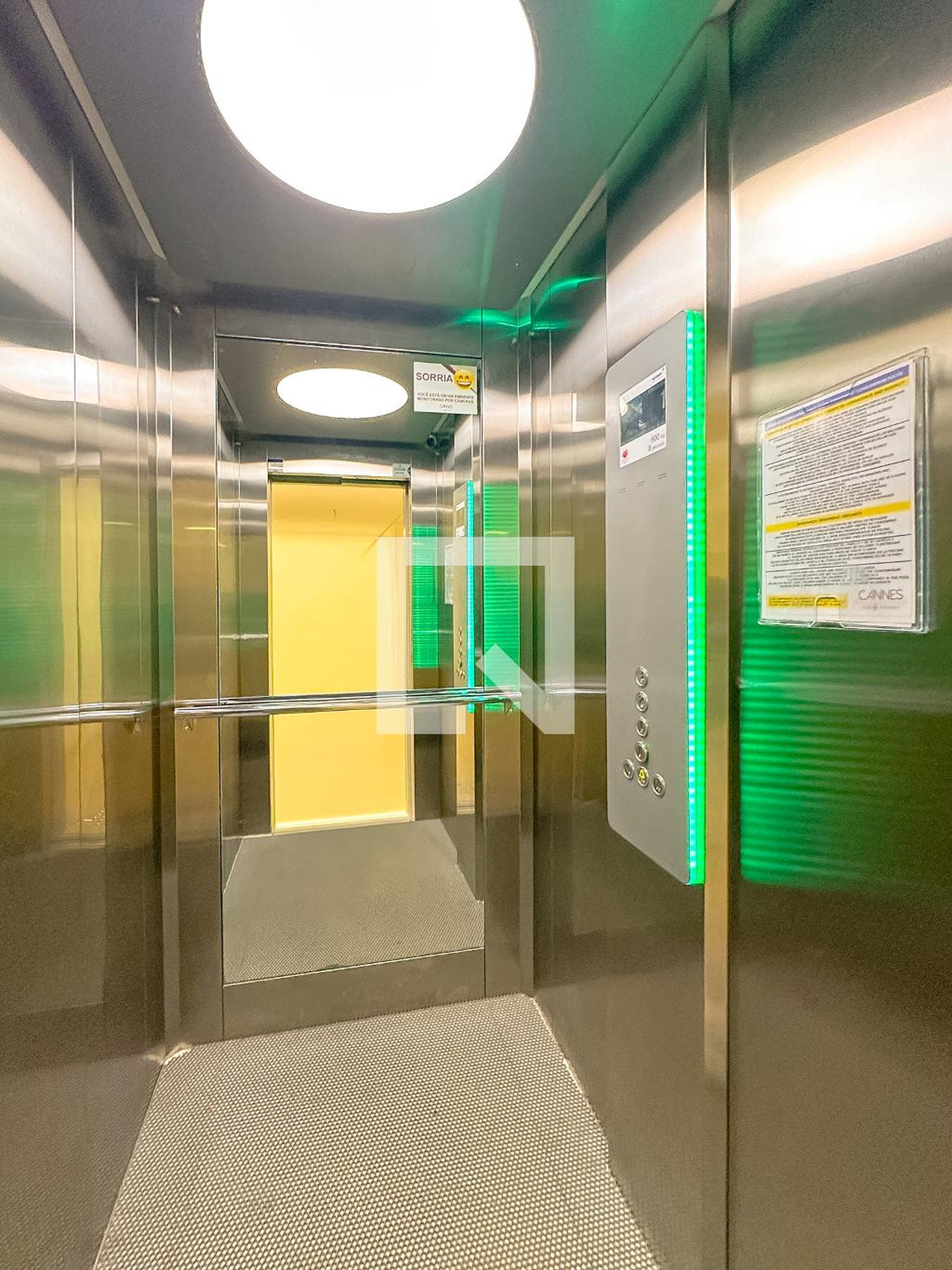 Elevador - Residencial Cannes