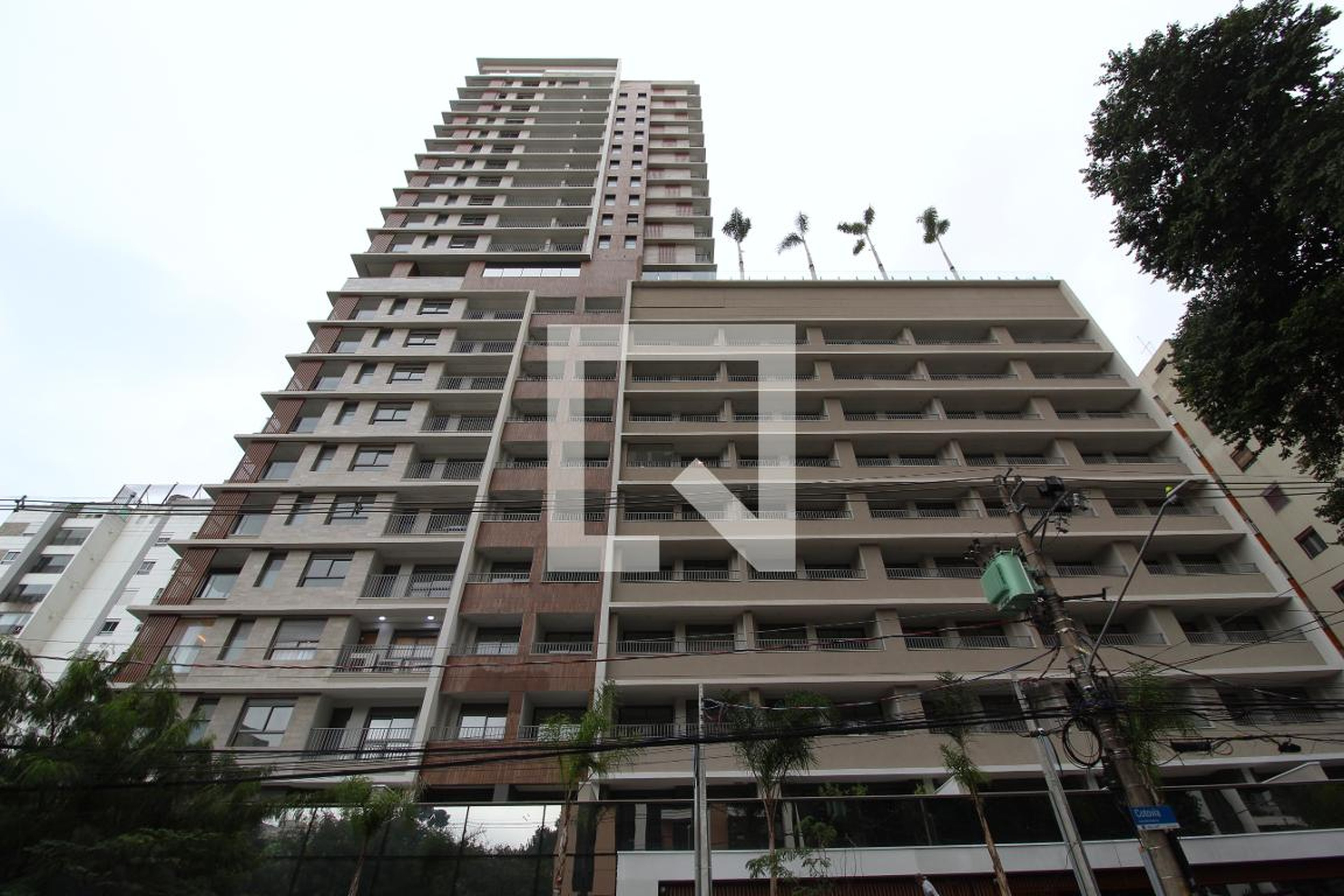 Fachada do Prédio Condomínio em Avenida Cotovia, 99
