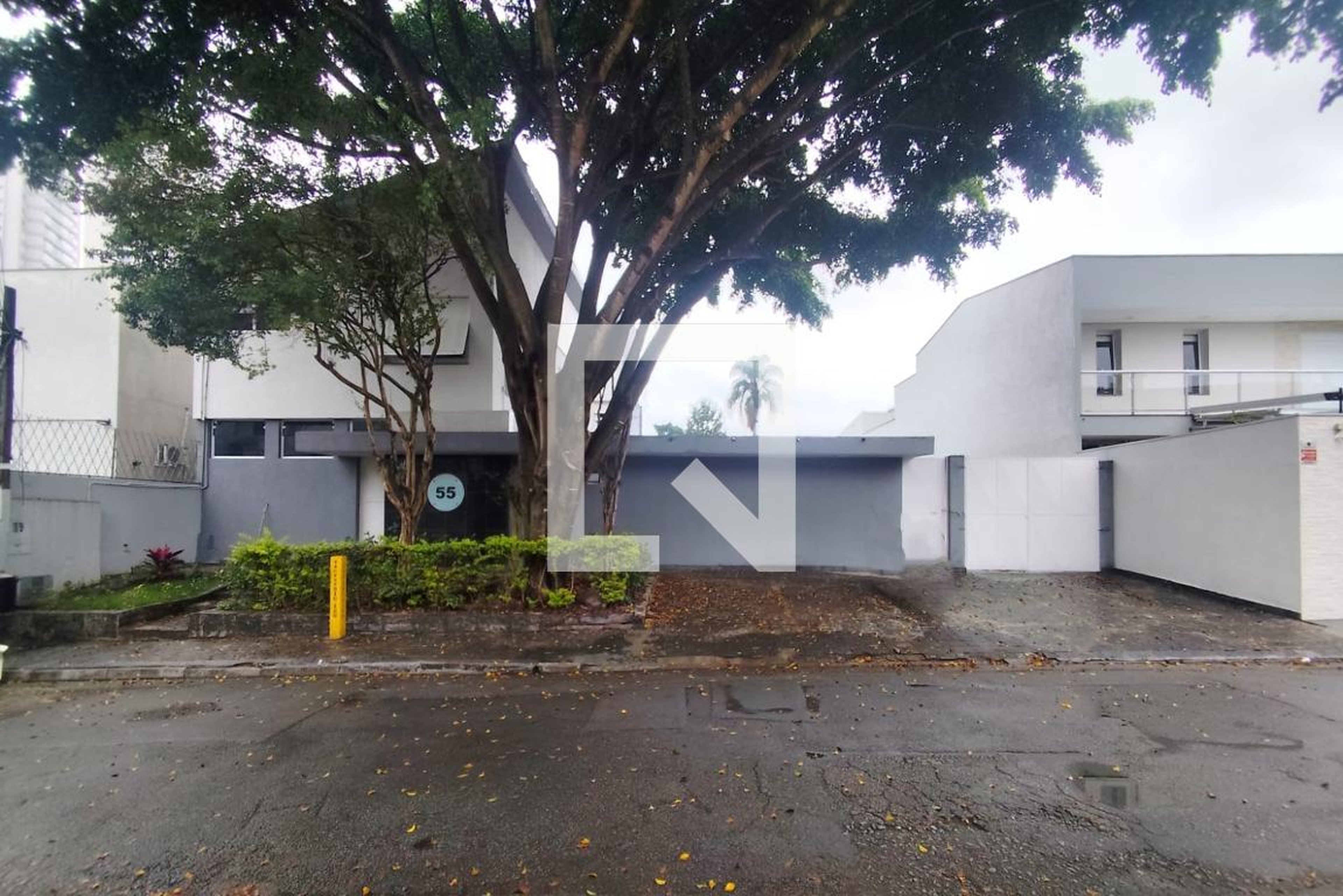 Fachada Condomínio em Rua Júlio Verne, 55