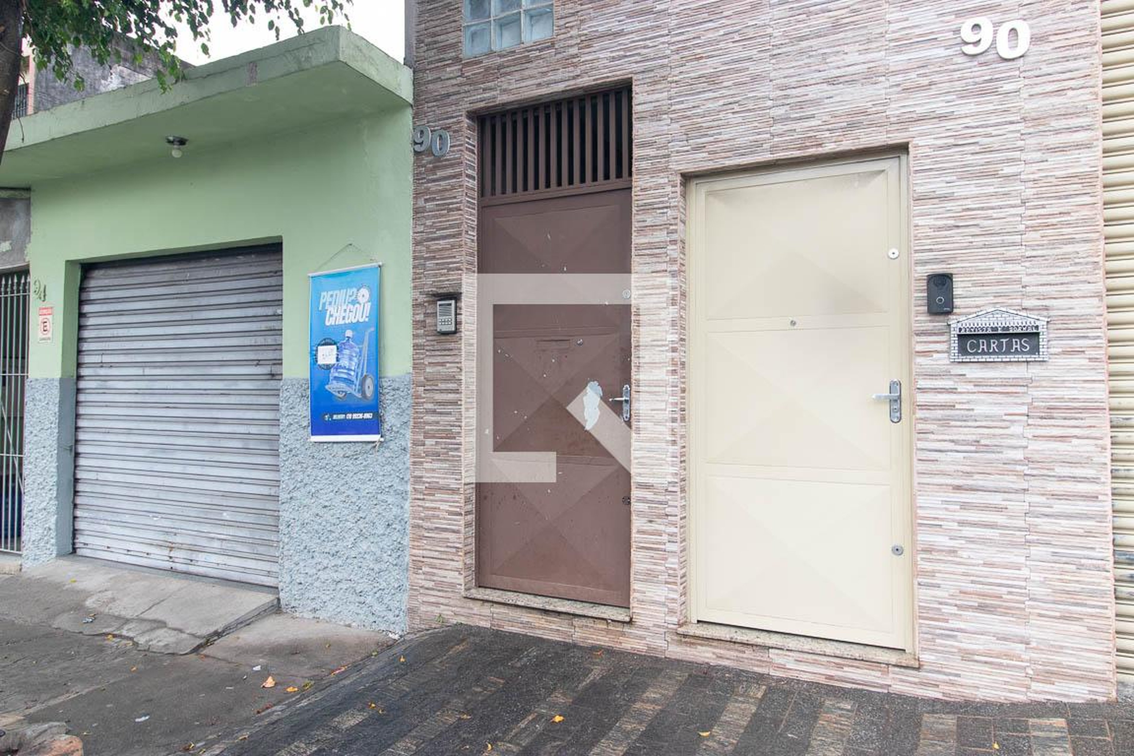 Fachada Condomínio em Rua Eugênio de Freitas, 90