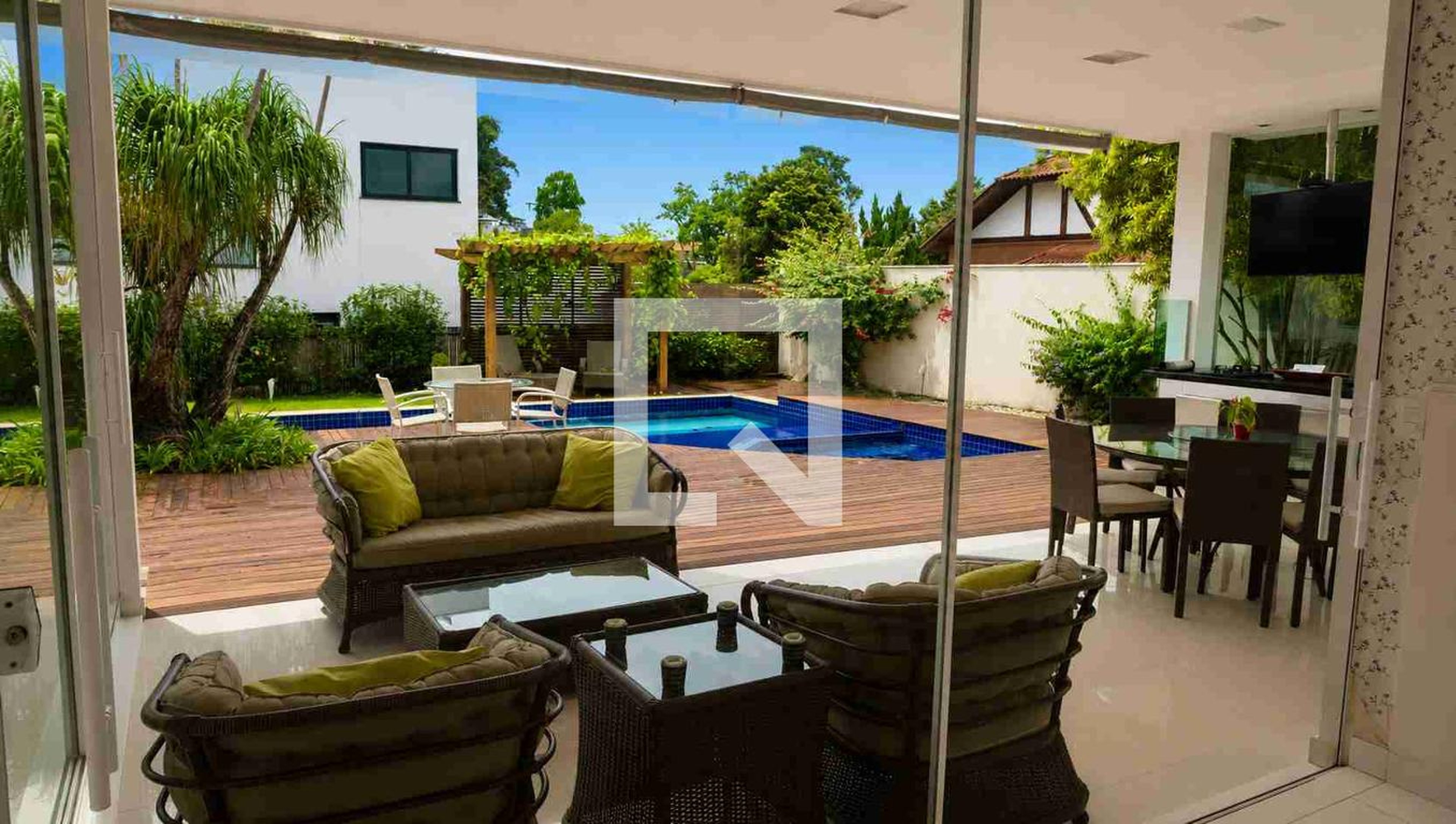 Piscina - Residencial Seis (Alphaville)
