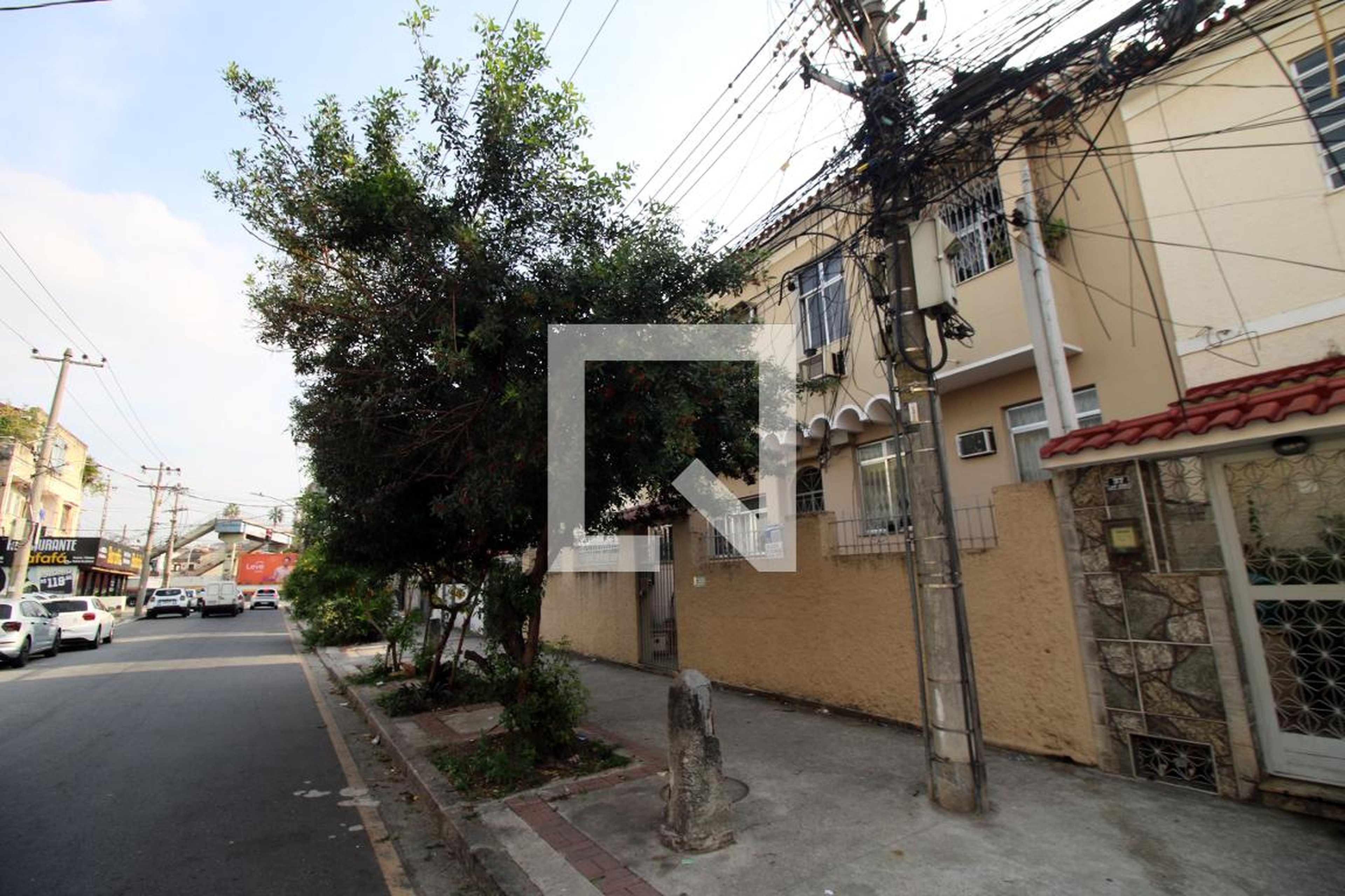 Fachada Condomínio em Rua João Silva, 33