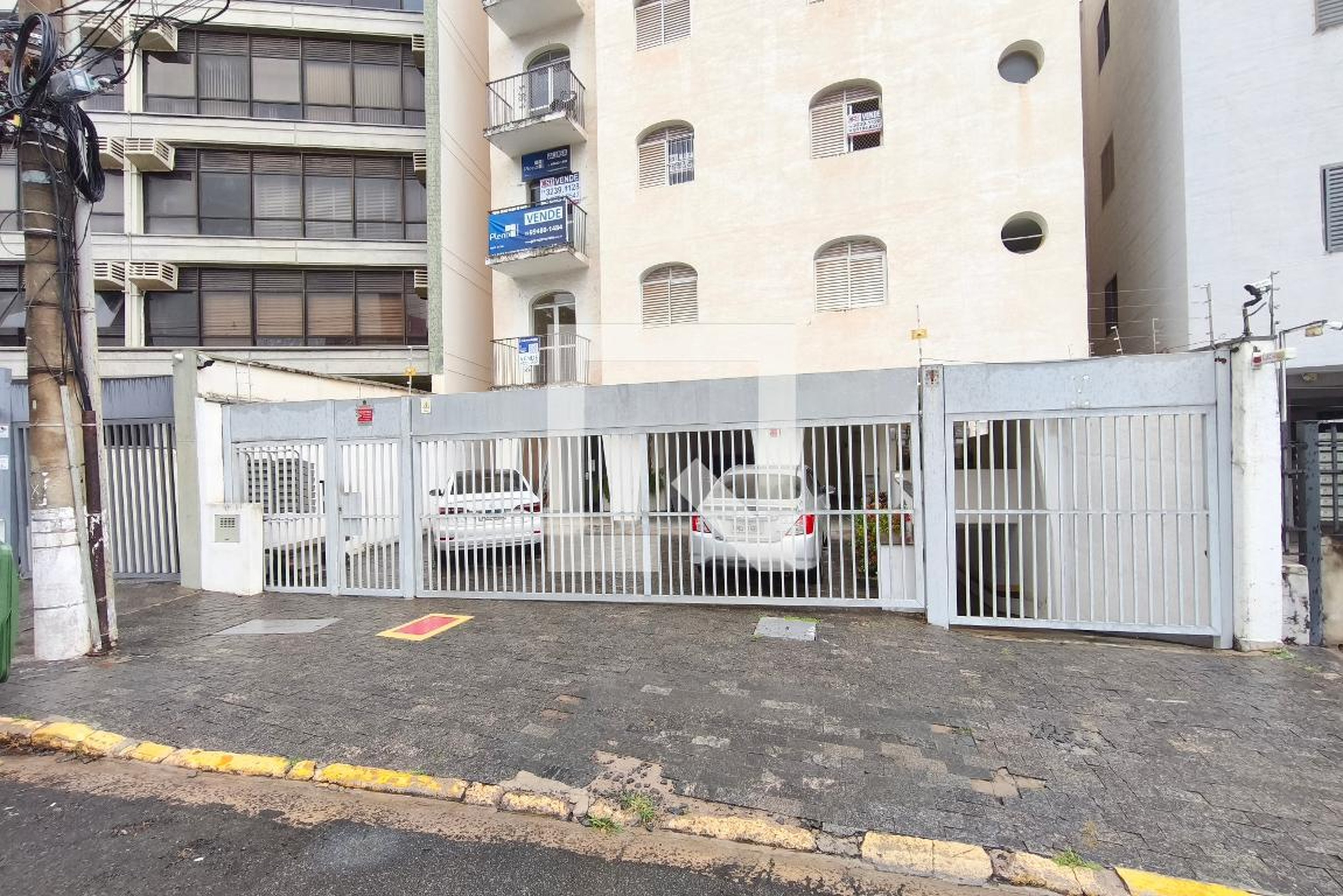 Fachada do Condomínio Condomínio Solar
