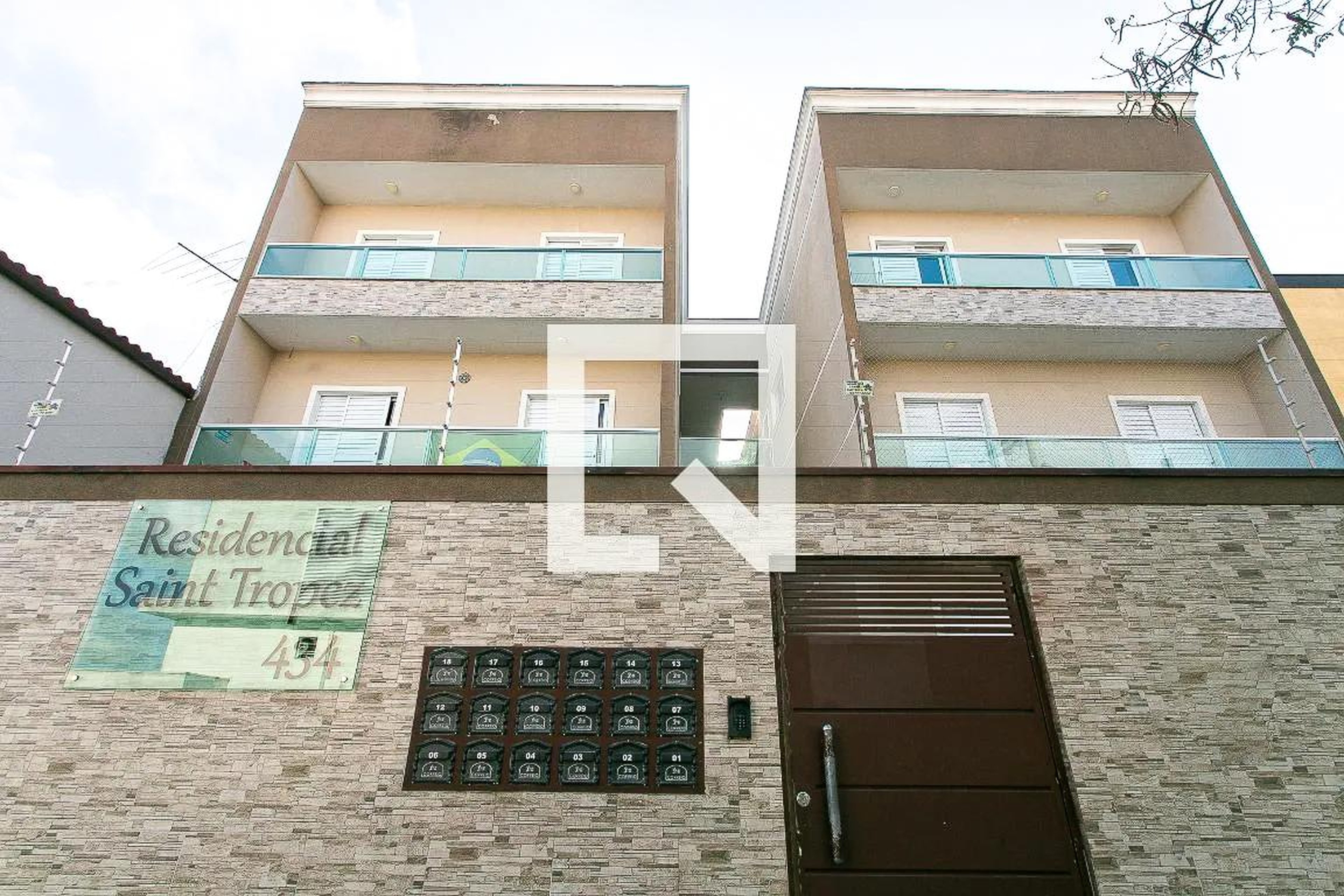 Fachada Residencial Saint Tropez