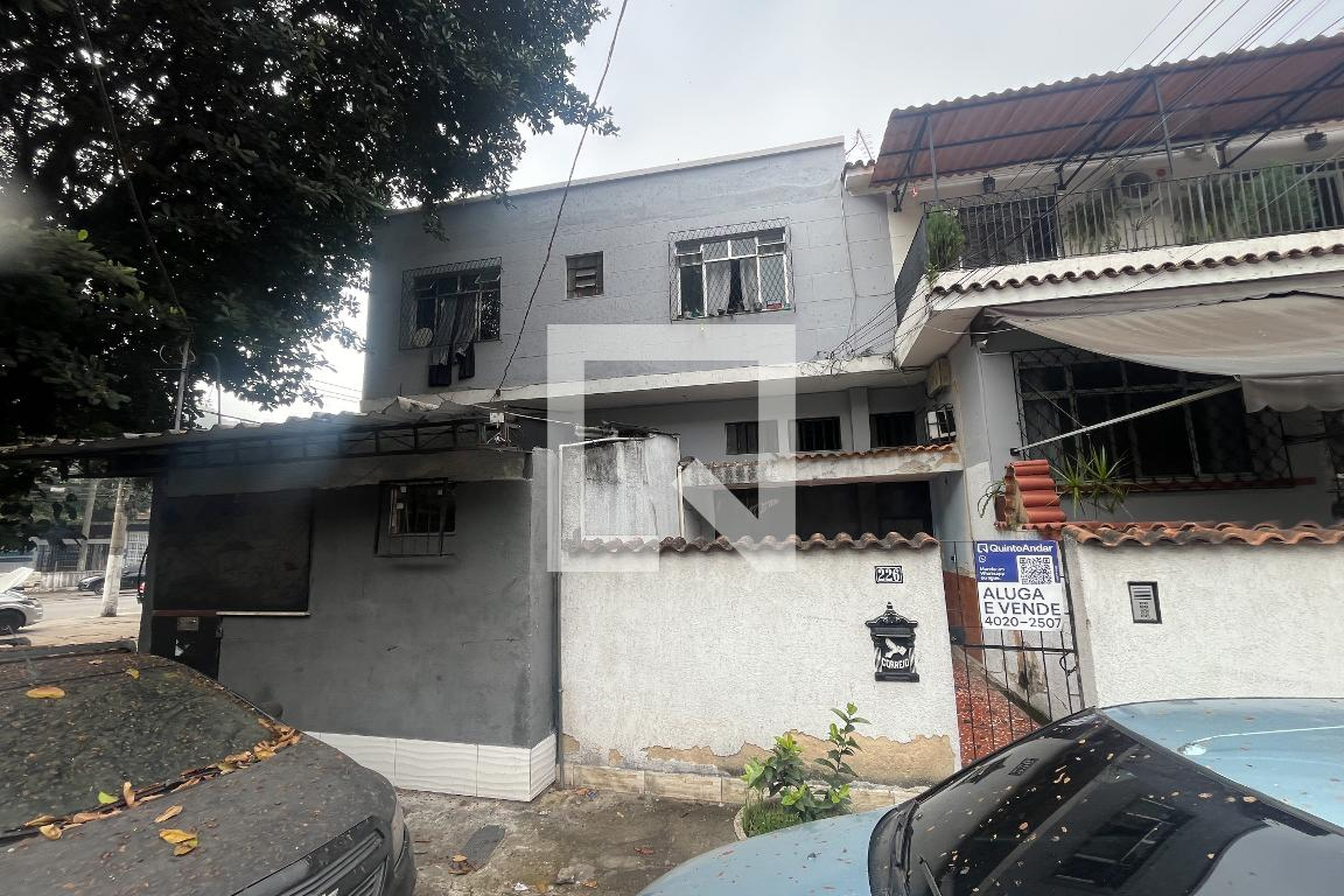 Fachada Condomínio em Rua Pereira Alves, 226
