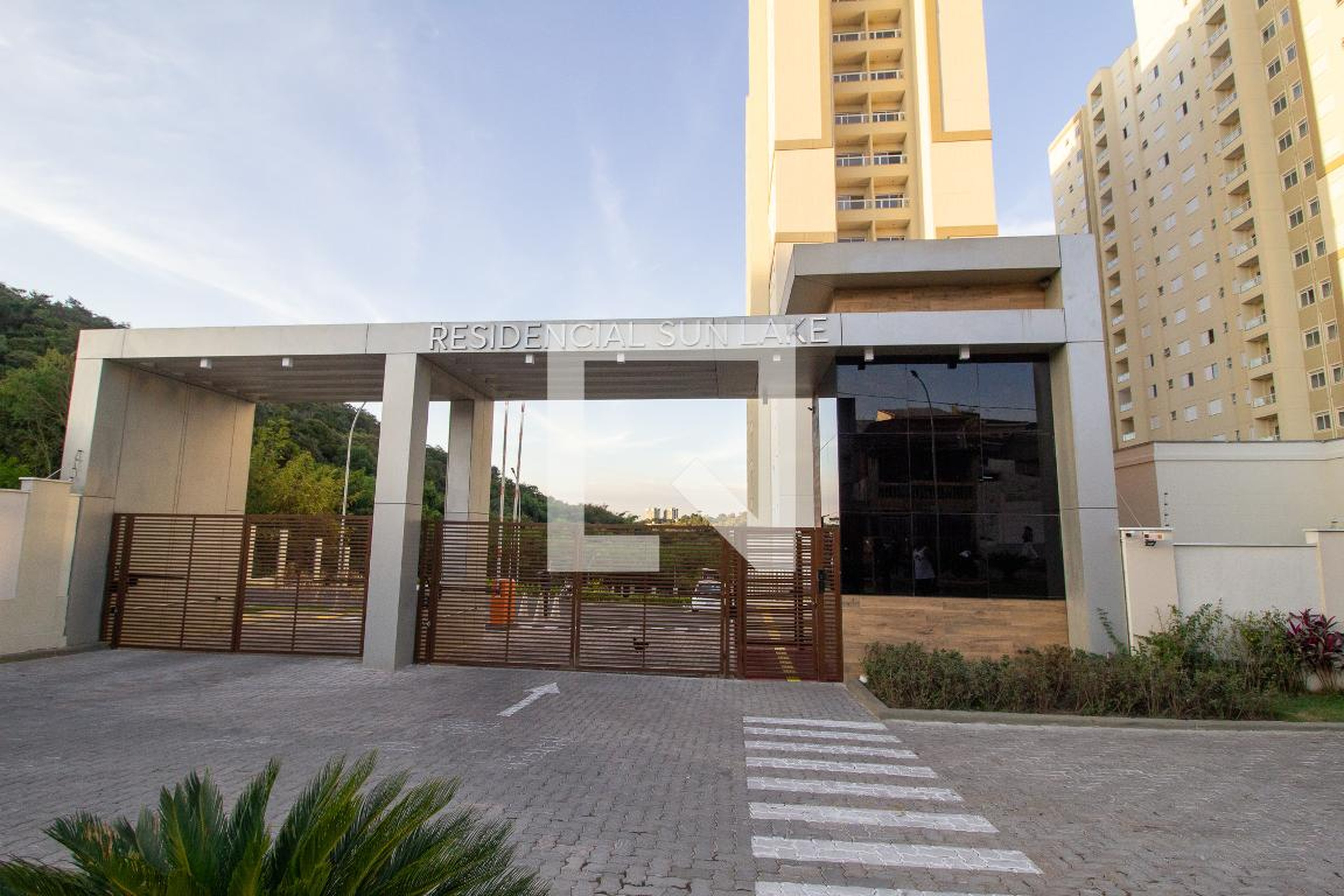 Fachada Residencial Sun Lake