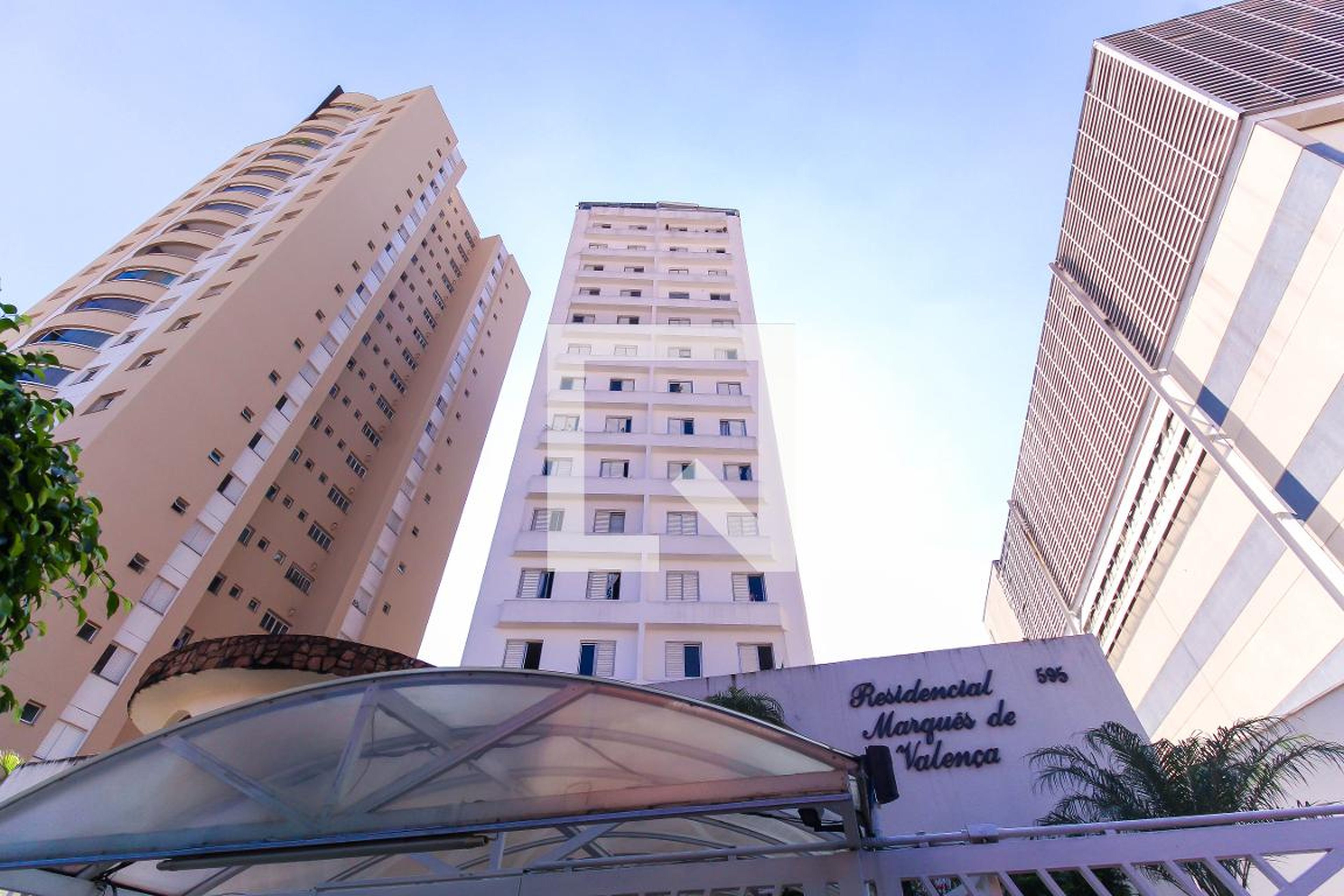 Fachada Condomínio Rua Marquês de Valença